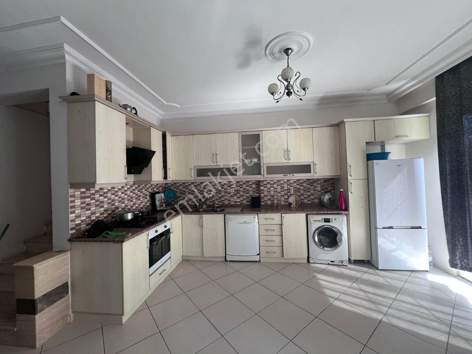 Belek Granada Arkasında 3+1 Tripleks Villa - Görsel 6