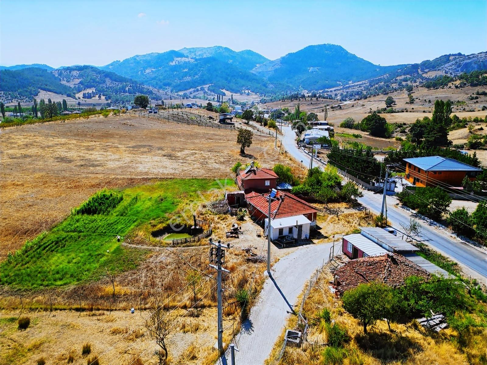 Milyarder'den Gürsu Dan İçinde Ev Olan Satılık Fırsat Tarla - Görsel 2