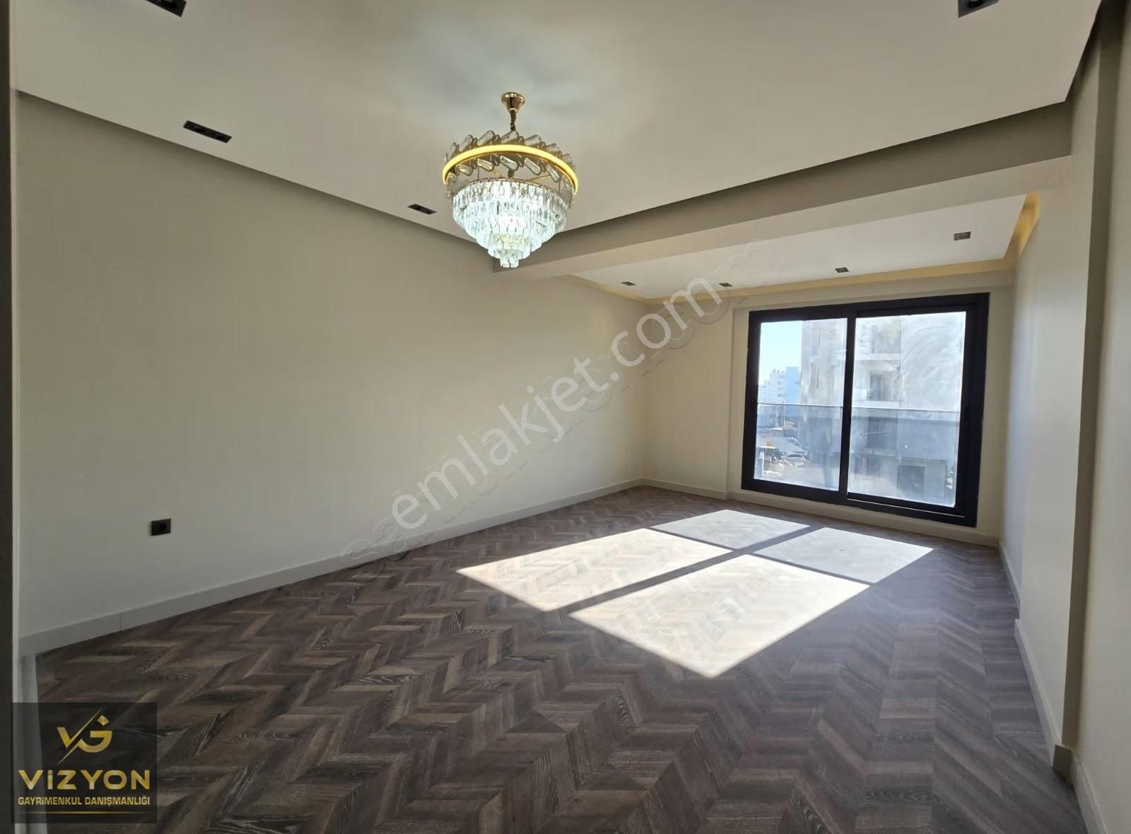 Vizyon'dan 50'yıl Da Bölgenin Gözde Lüxs Dairesi Satılıktır