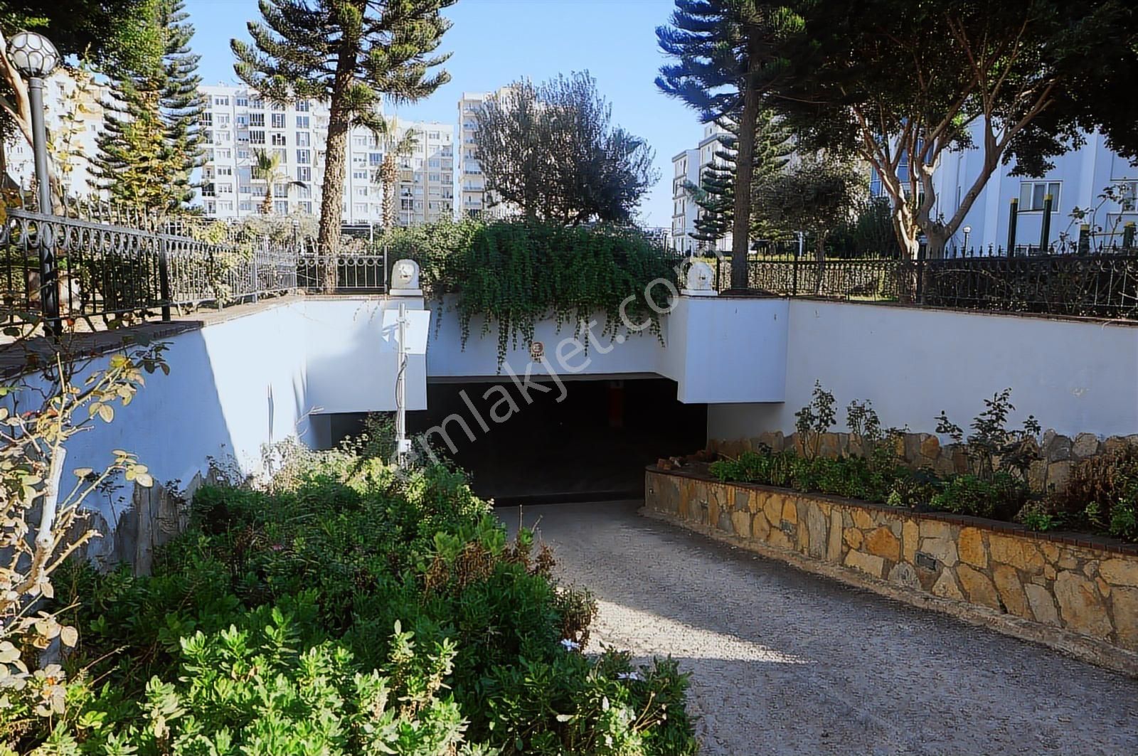 Aksu Altıntaş Mahallesinde Eşyalı Kiralık 2+1 Daire - Görsel 15