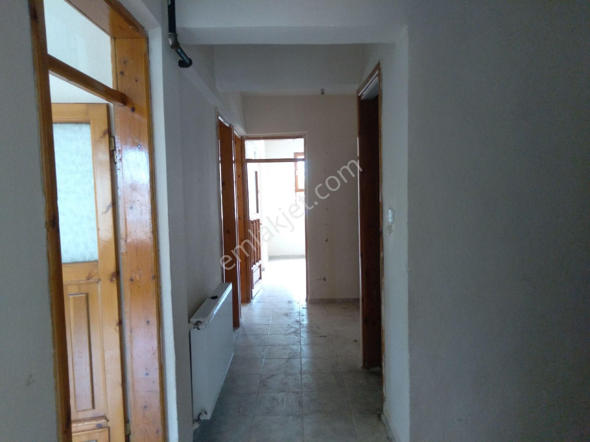 Karaköprü 2 35 1 Kat 4 Oda Doğalgazlı - Görsel 14