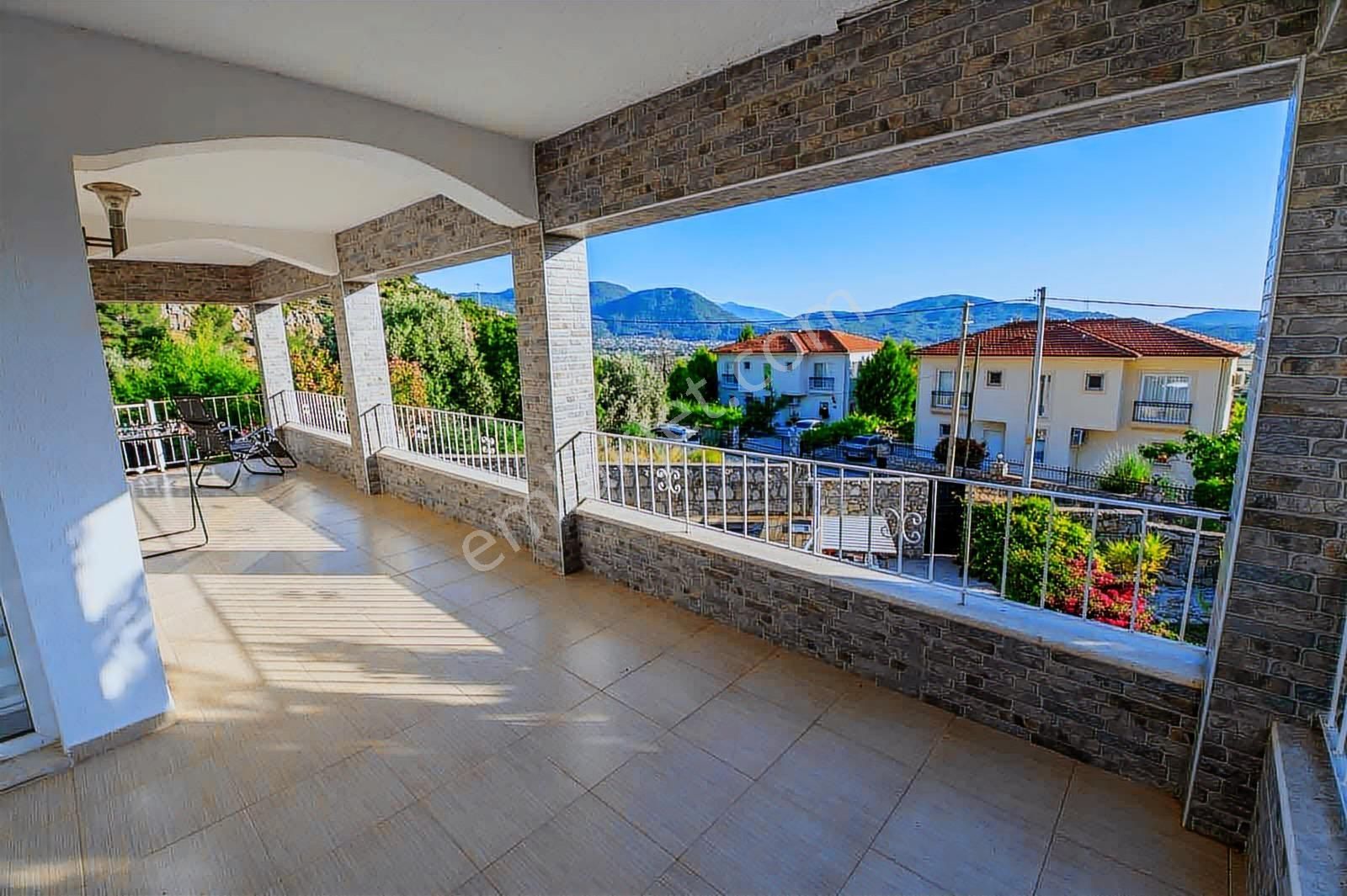 Yeşilüzümlü'de Satılık 5+1 Müstakil Havuzlu Ve Bahçeli Villa - Görsel 12