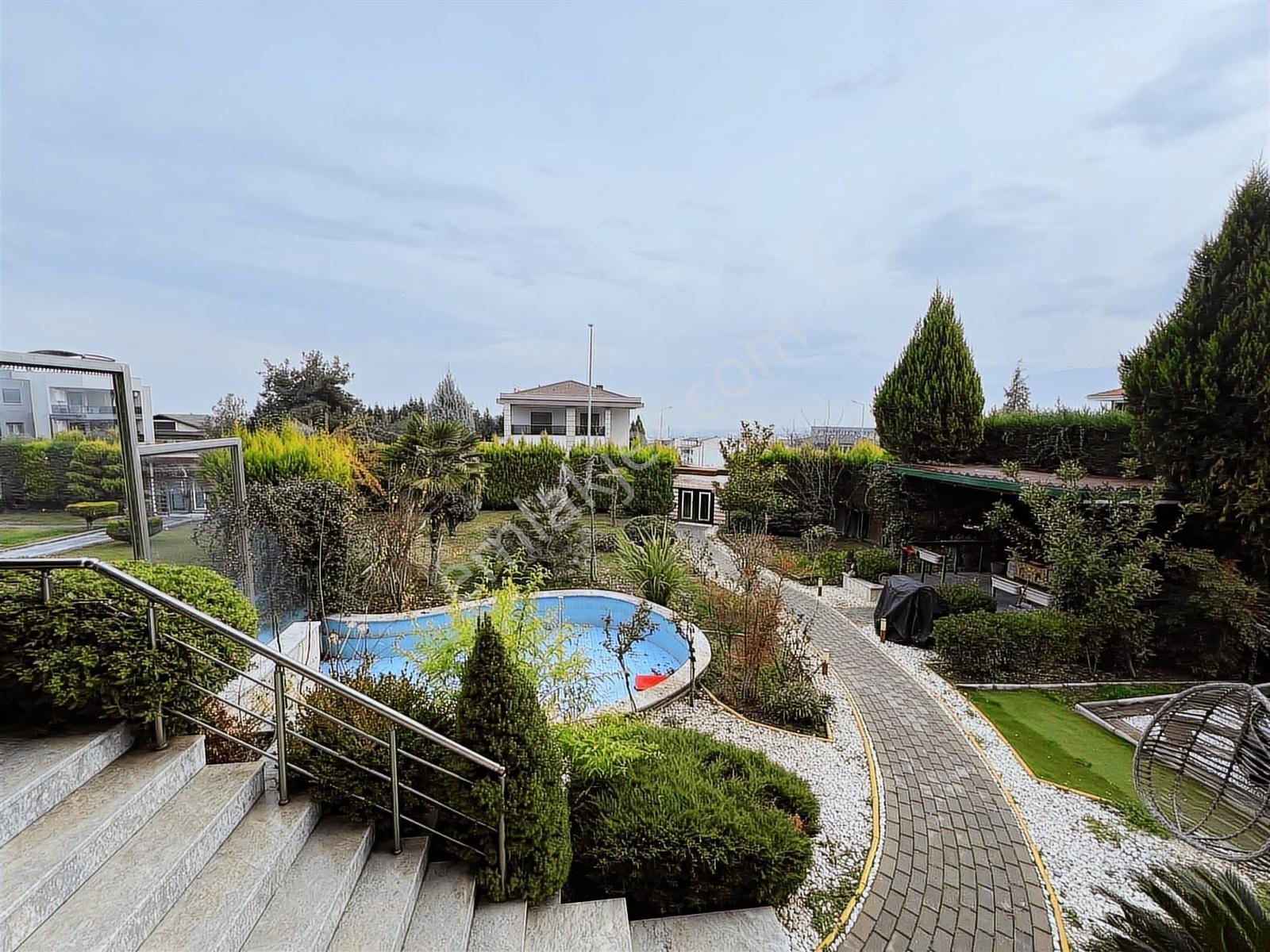 Şirinköy Mahallesinde Köşe Konumda Ultra Lüks 6+2 Kiralık Villa - Görsel 20