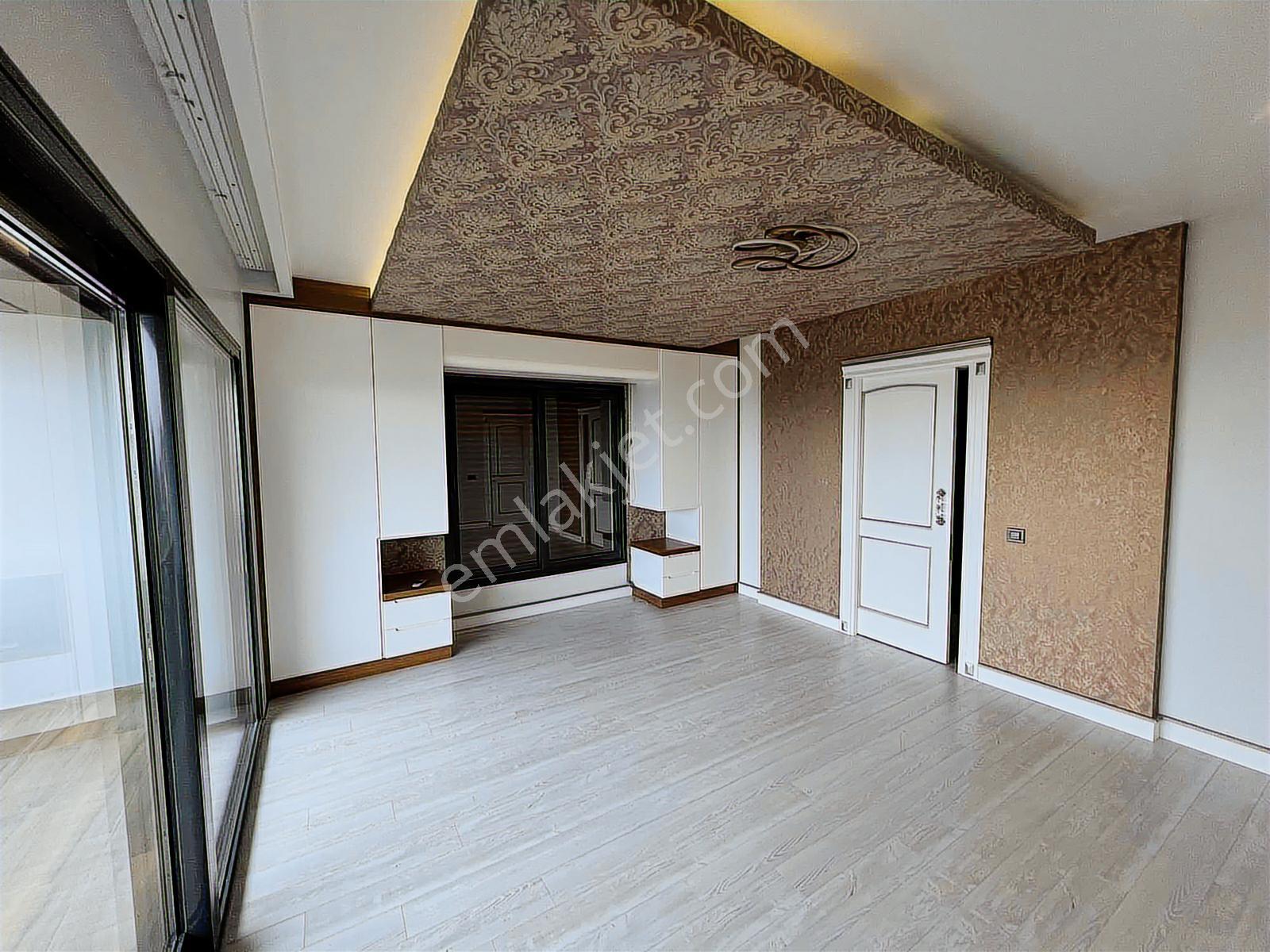 Şirinköy Mahallesinde Köşe Konumda Ultra Lüks 6+2 Kiralık Villa - Görsel 14