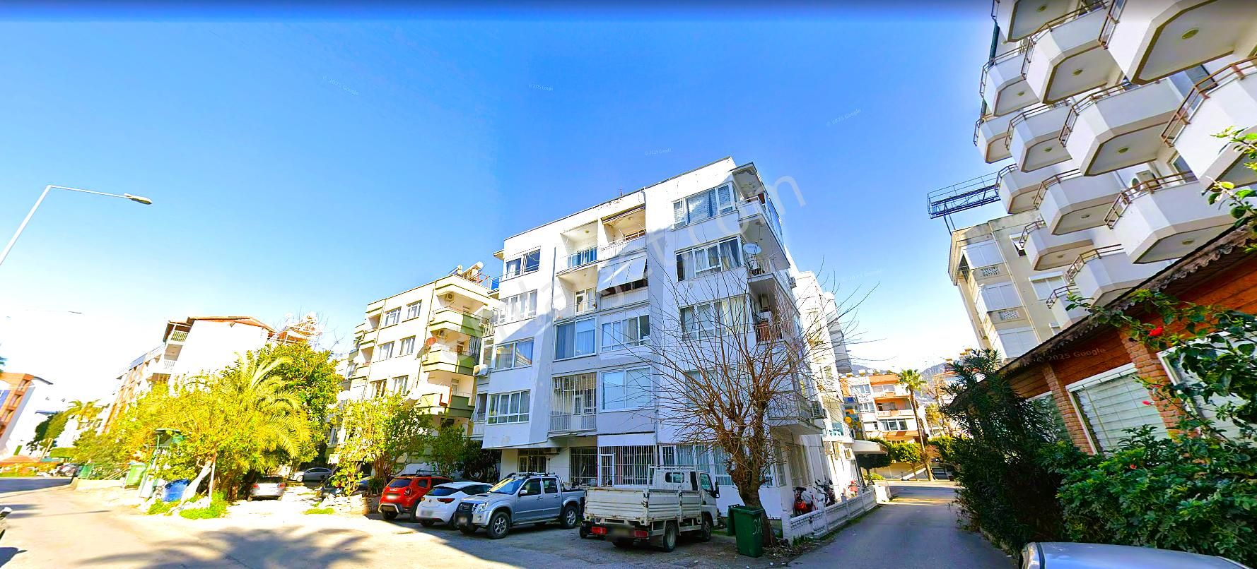 Alanya Merkez Damlataşta Denize 100 Metre Satılık 3+1 Daire - Görsel 17