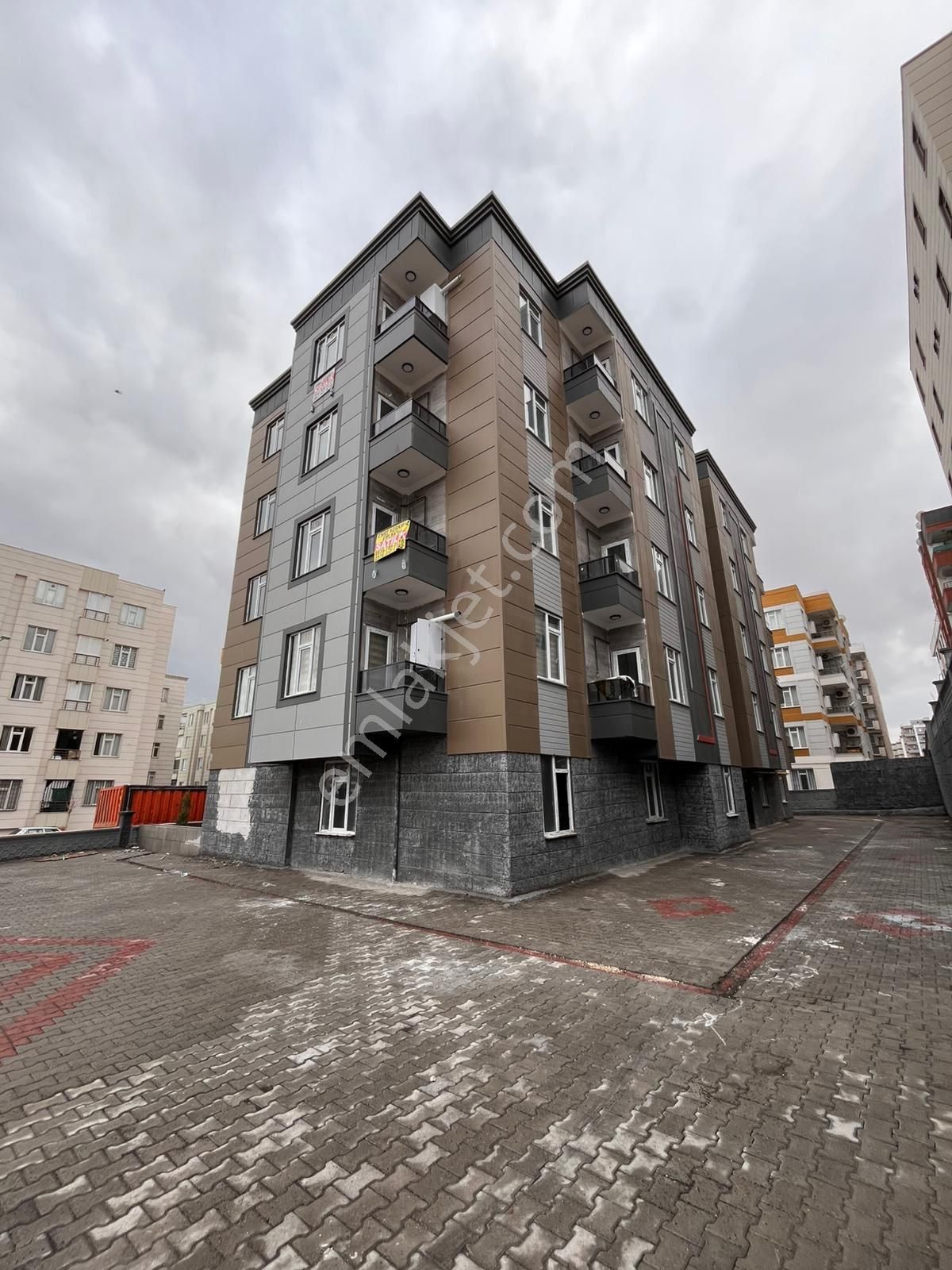 İzol Emlaktan Satılık 1+1 Daire - Görsel 5