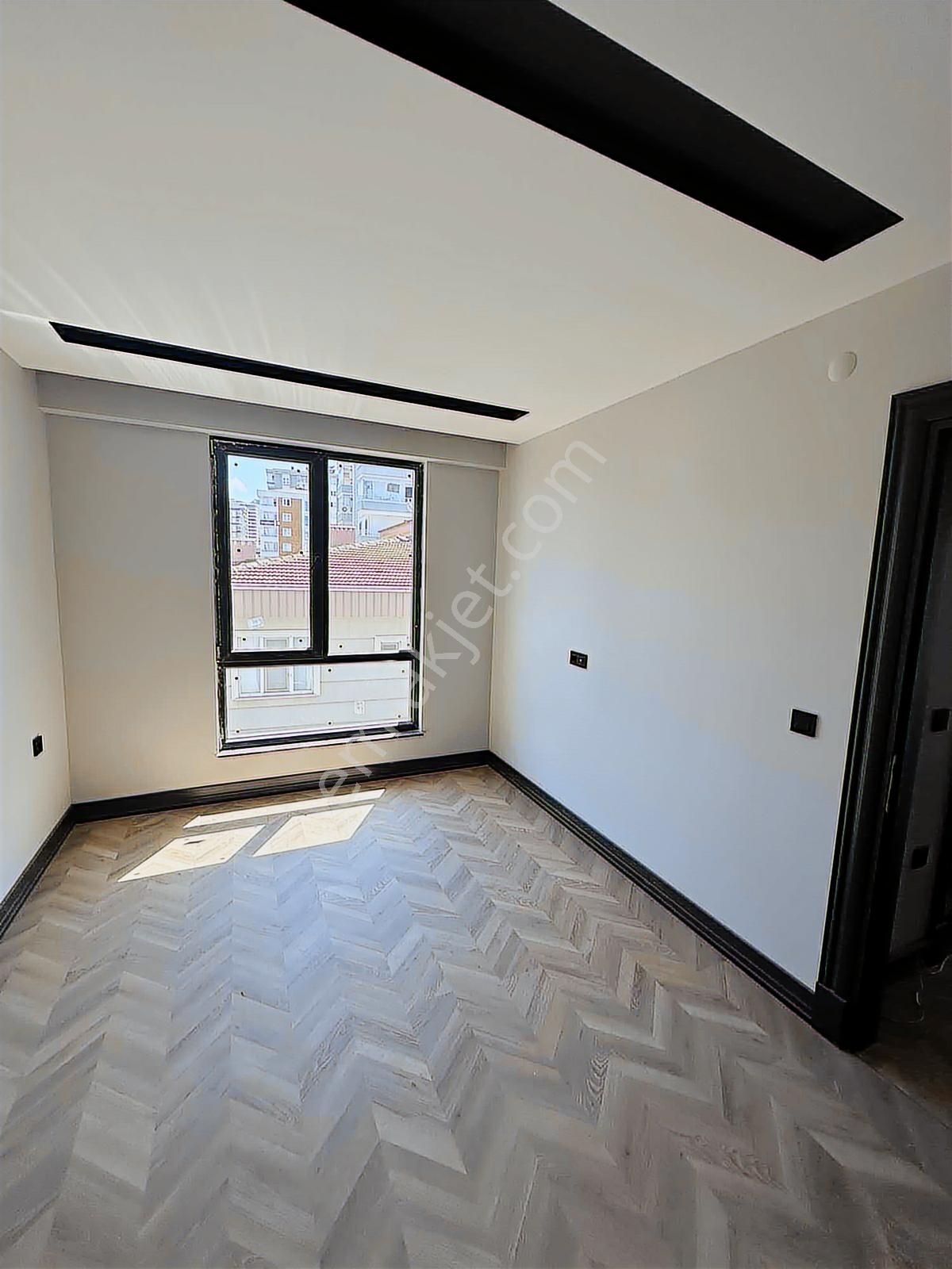 Truva'dan Tramvay Altı-denize Yakın-merkezi Ultra Lüks 1+1 Daire - Görsel 6