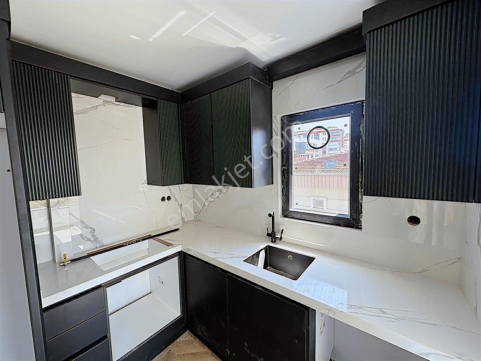 Truva'dan Tramvay Altı-denize Yakın-merkezi Ultra Lüks 1+1 Daire - Görsel 11