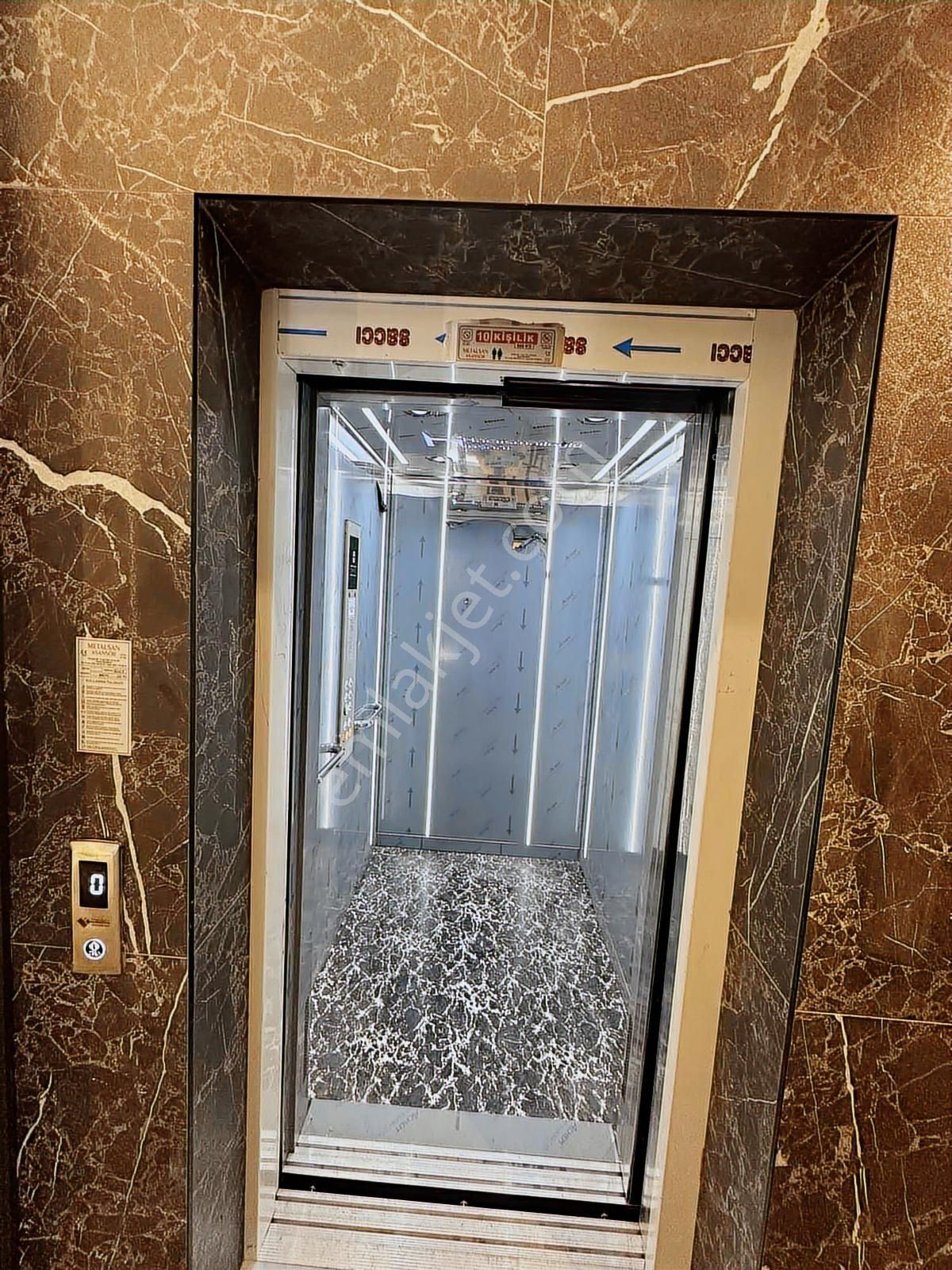 Truva'dan Tramvay Altı-denize Yakın-merkezi Ultra Lüks 1+1 Daire - Görsel 2