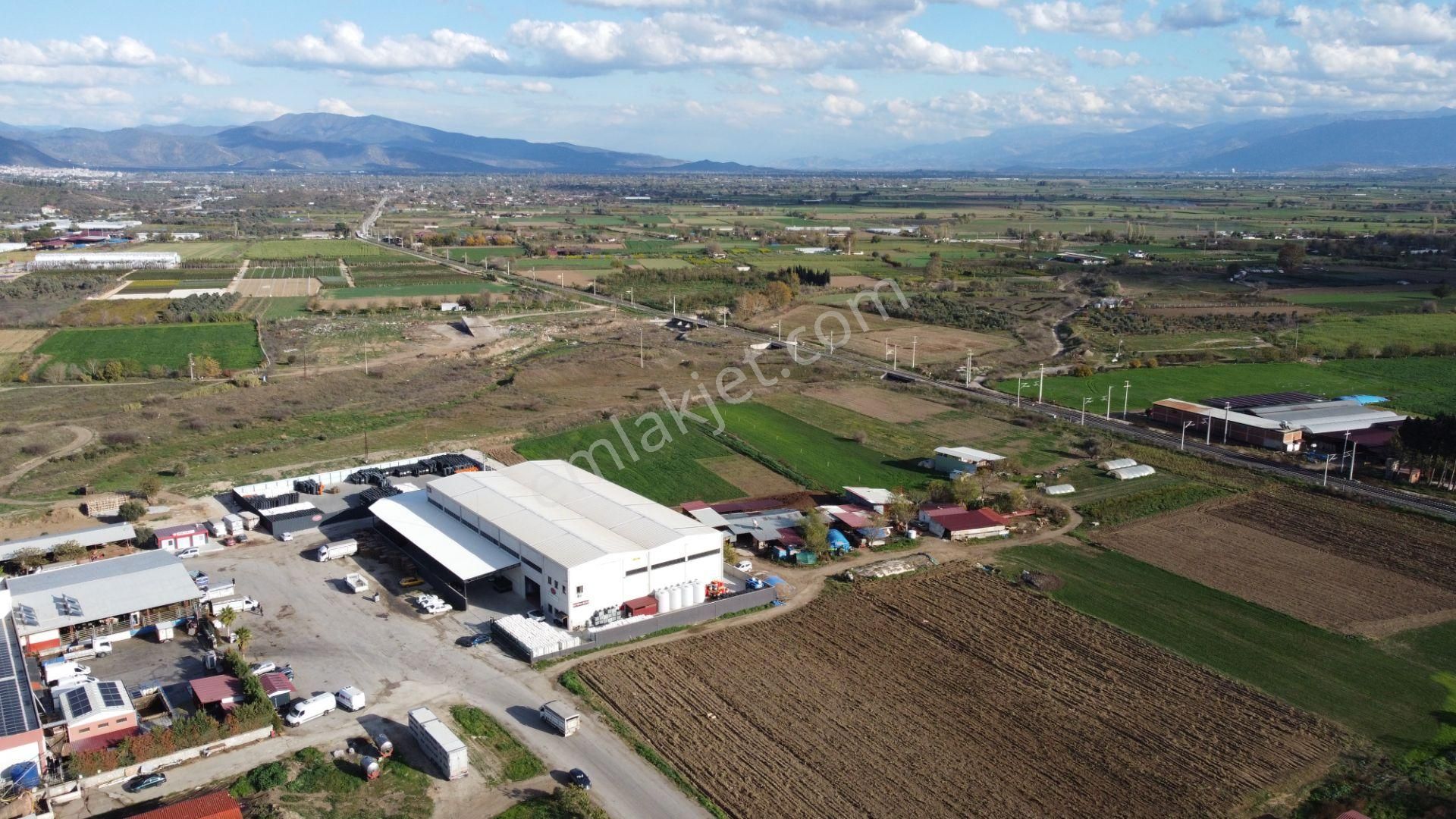 Bayındırda Ticari İmarlı 4.316 Metrekare Arsa - Görsel 3