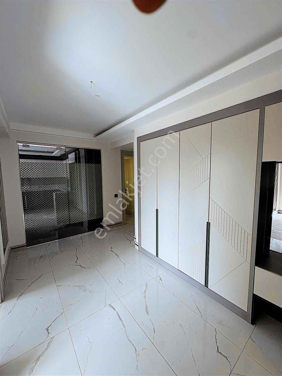 Satılık Sitilanka 4+1 Köşe Daire - Görsel 4