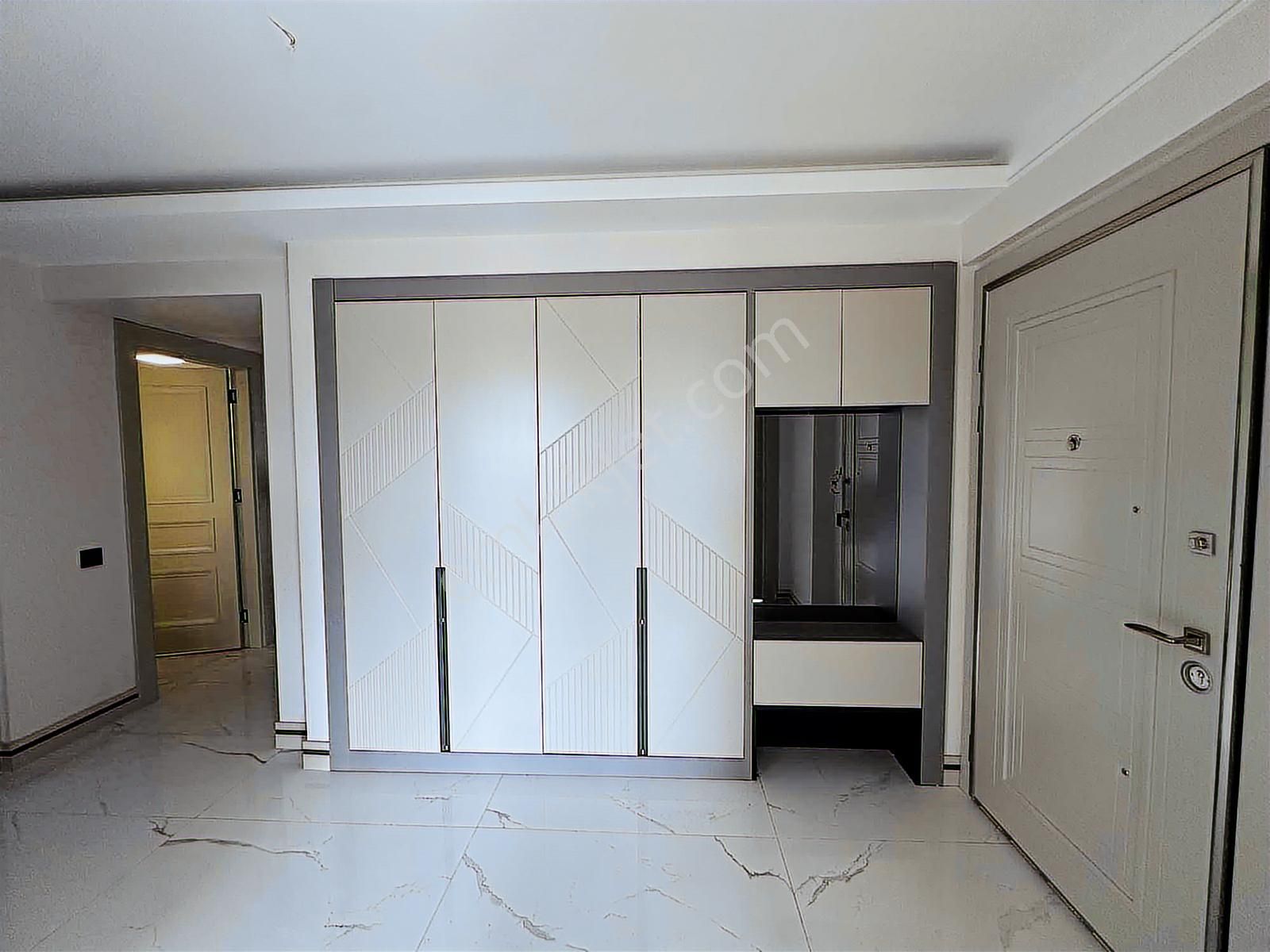 Satılık Sitilanka 4+1 Köşe Daire - Görsel 5