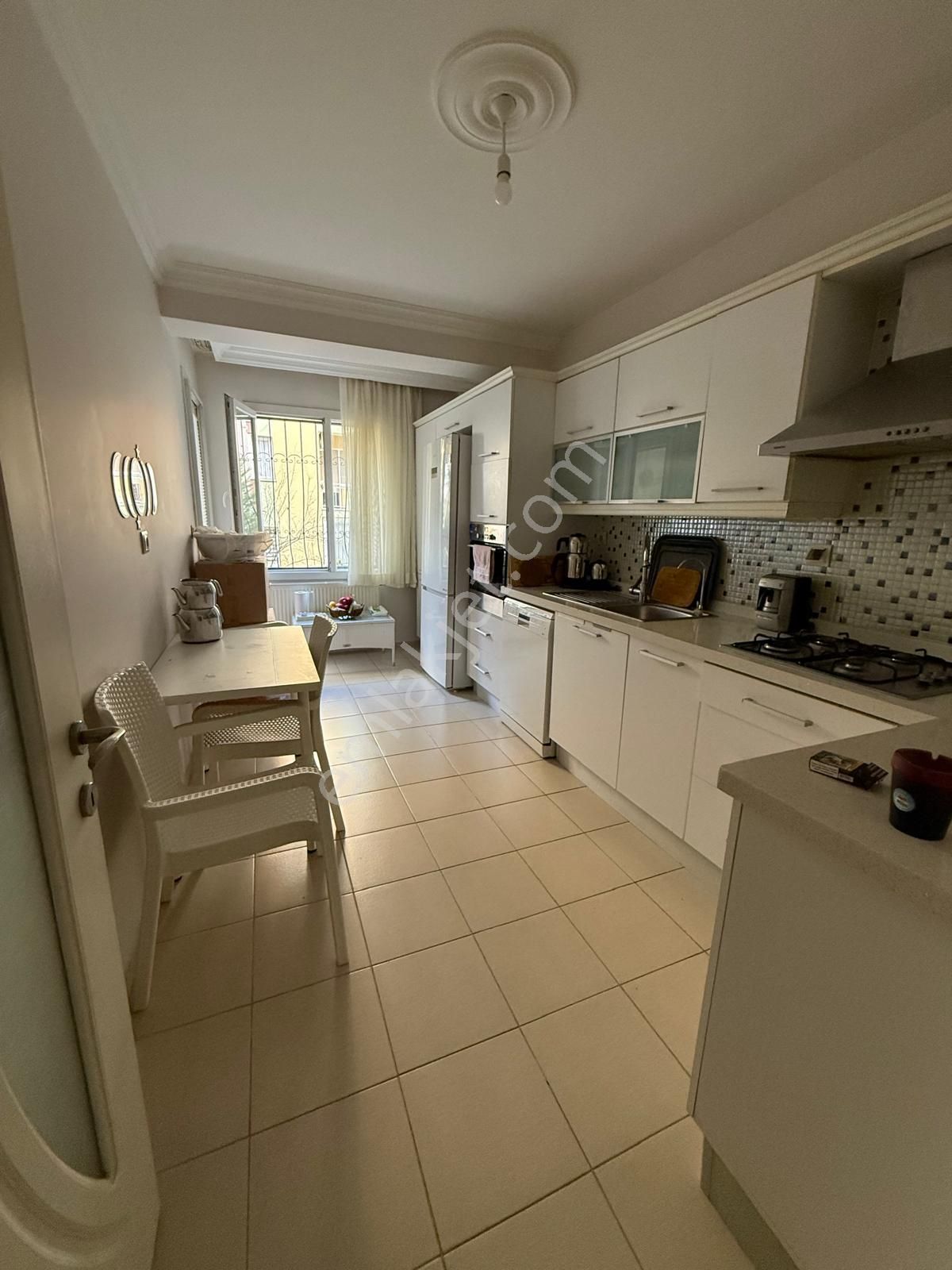 Gazi Mahallesinde Geniş 2+1 Kiralık Daire