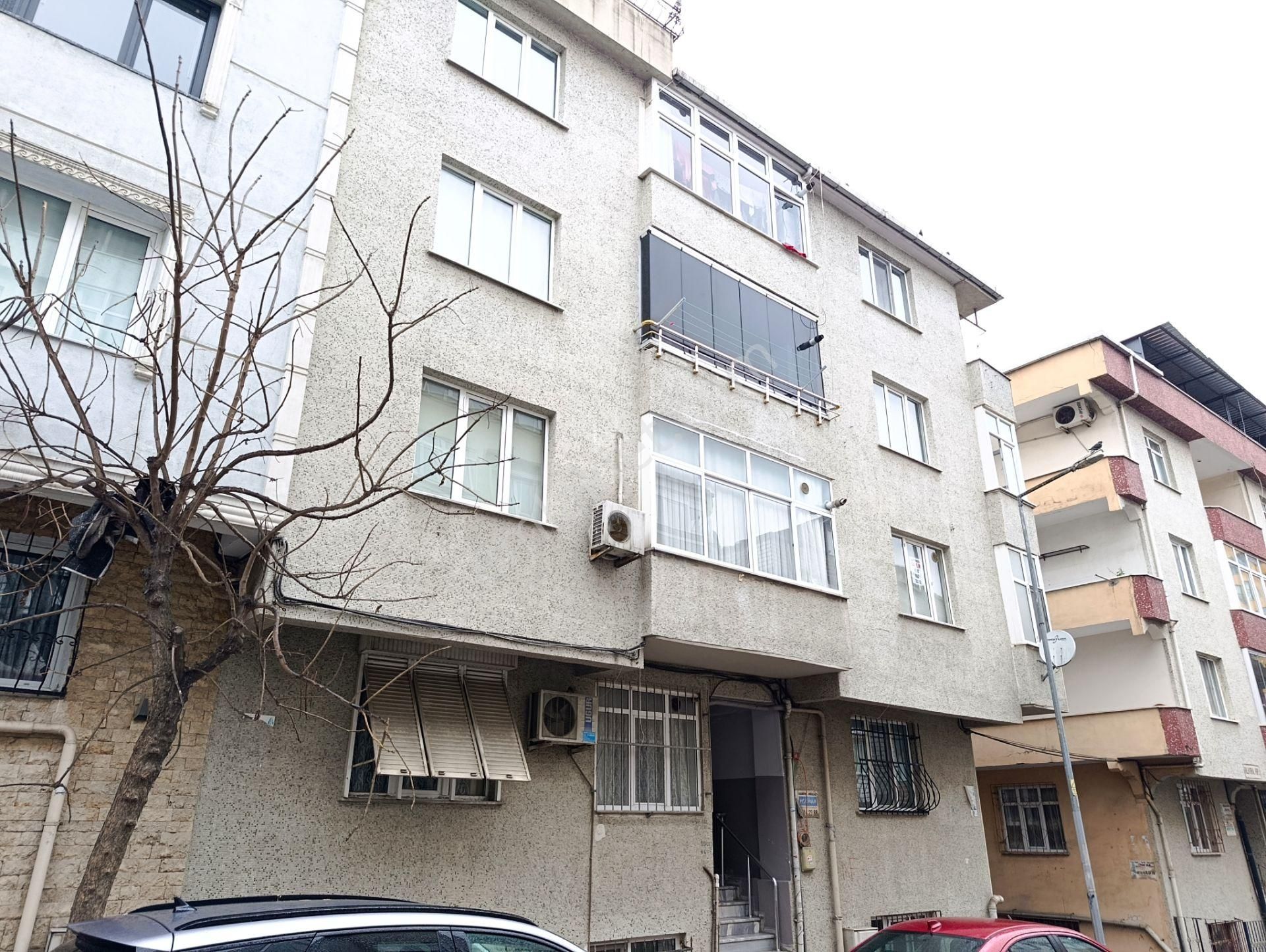 Molla Team'den Bağlarbaşı, Adsıznefer Cad Üzerinde 85 M² 2+1
