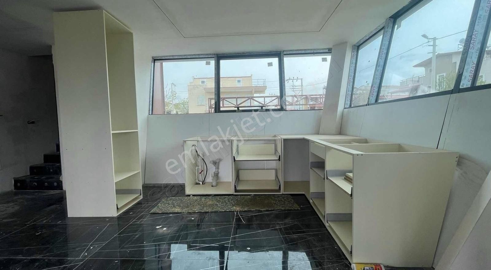 İzmir Dikilide Salihleraltı Denize 50metre Havuzlu Villa - Görsel 6