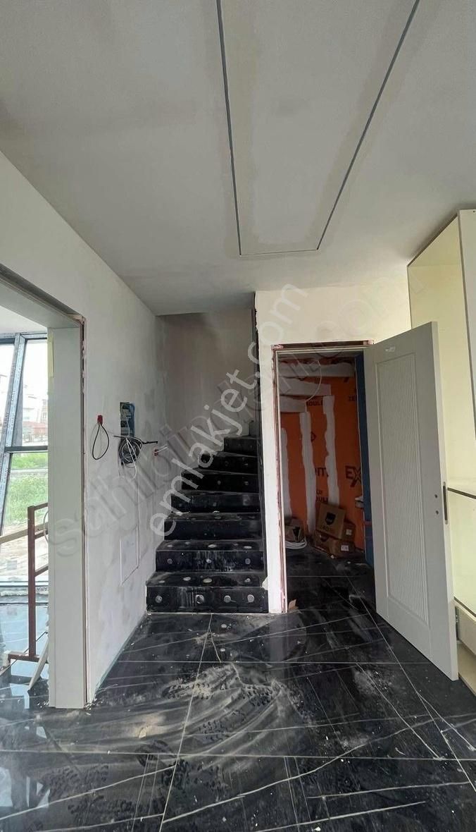 İzmir Dikilide Salihleraltı Denize 50metre Havuzlu Villa - Görsel 11