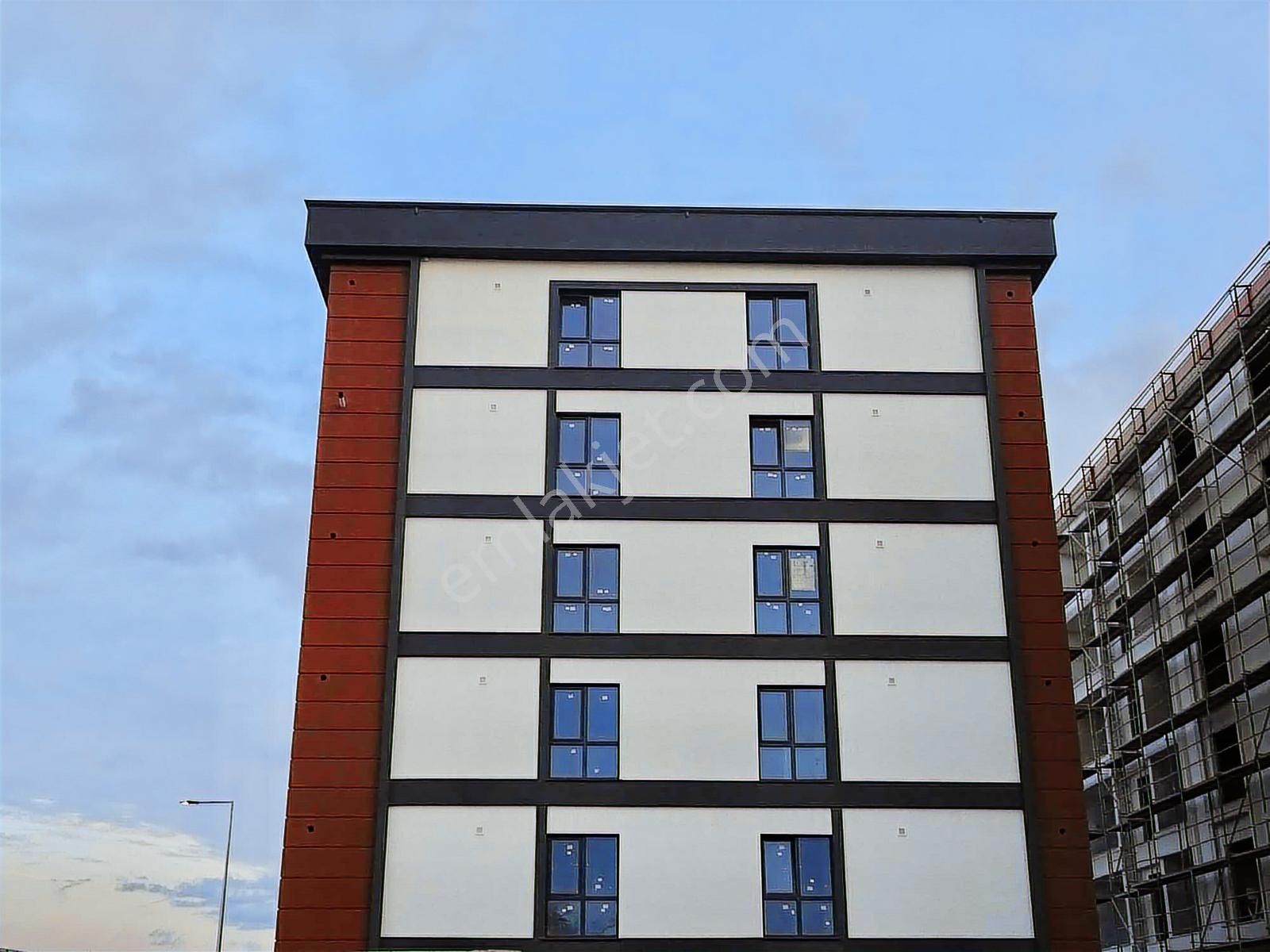 Onay 'dan Sıfır 1+1 Lüks Daire Yerden Isıtma Merkezde - Görsel 17