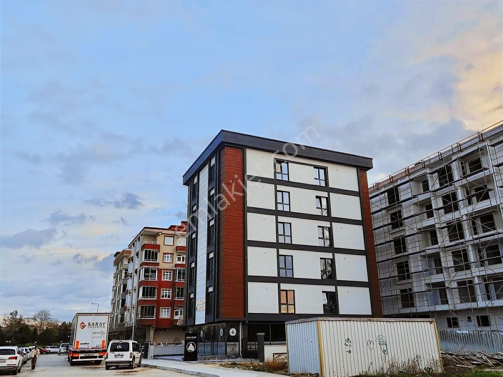 Onay 'dan Sıfır 1+1 Lüks Daire Yerden Isıtma Merkezde - Görsel 16