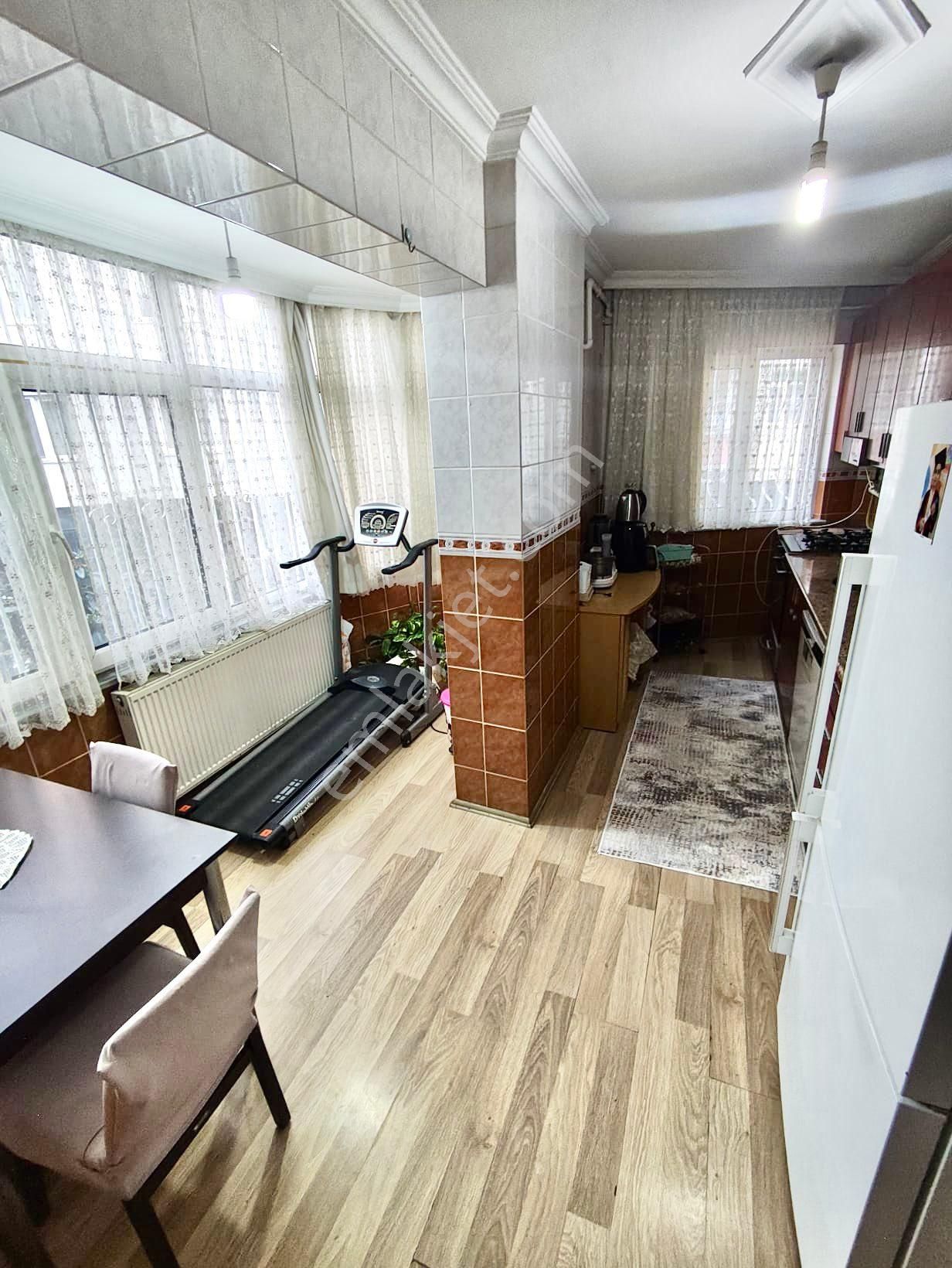 Delta’dan 3+1 Sağlam Bina 150m2 Masrafsız Oturuma Hazır Acil Satılık Süper Daire - Görsel 12