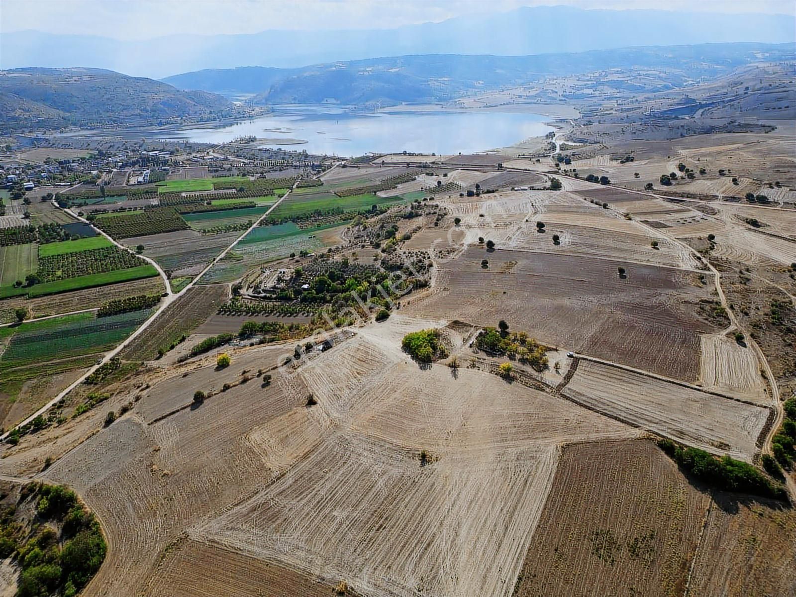 İnegöl Boğaz Köyde 9.764 M2 Tarıma Uygun Arazi