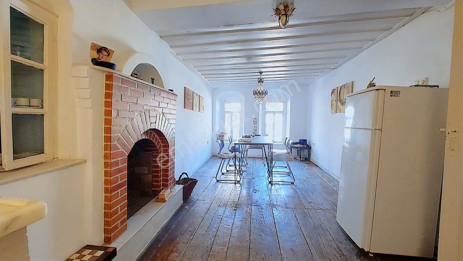 13 Nisan'da Dükkanlı Ve Deniz Manzaralı Teraslı Köşebaşı Rum Evi - Görsel 8