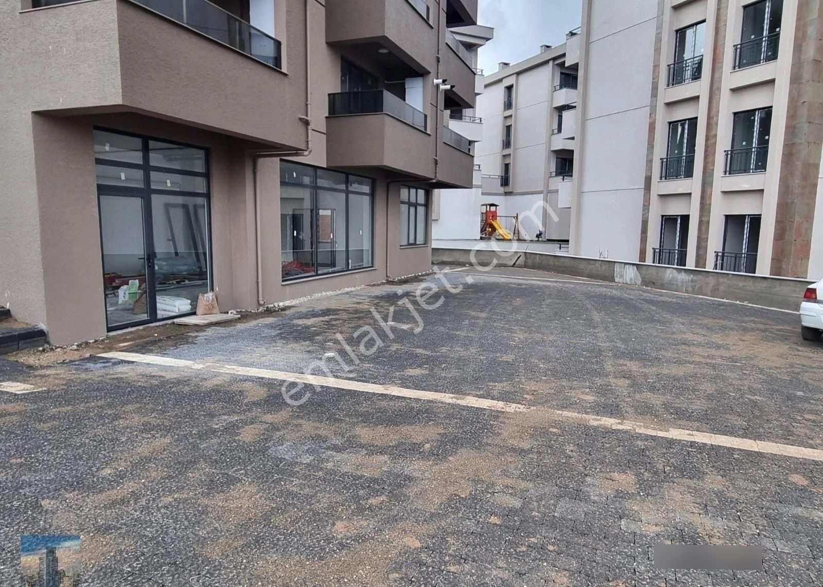 K00727 Ayhan Gezer Emlak'ta Yeni Mh Kiralık 1+1 Daire - Görsel 24