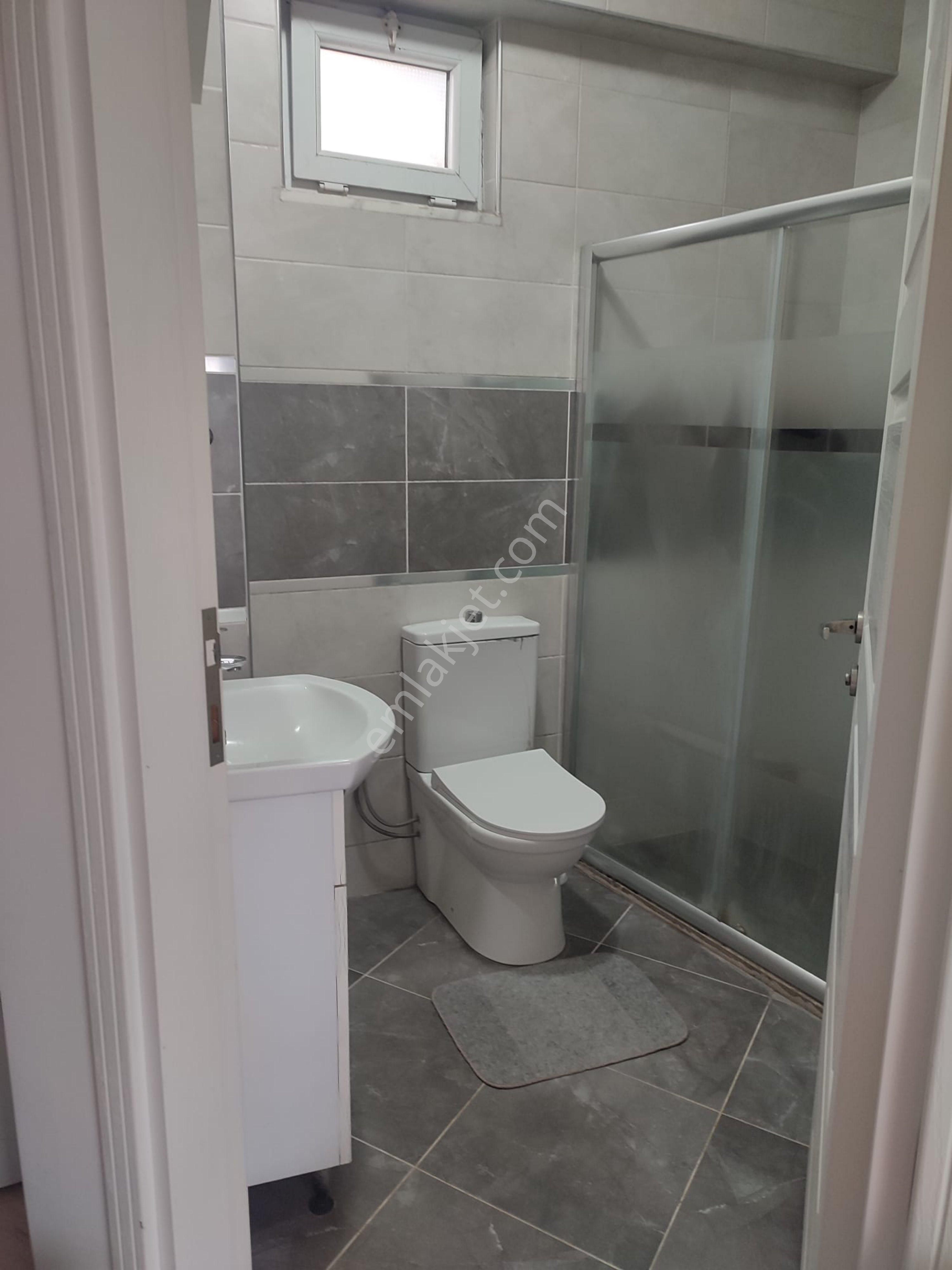 Merkezde Eşyalı Kiracılı 1+1 - Görsel 4