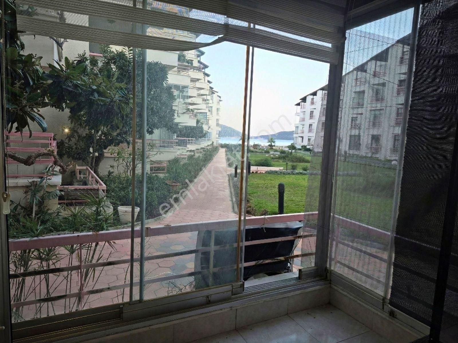 Marmaris Sitelerde Denize Sıfır, Özel Plajlı 1+1 Daire - Görsel 10