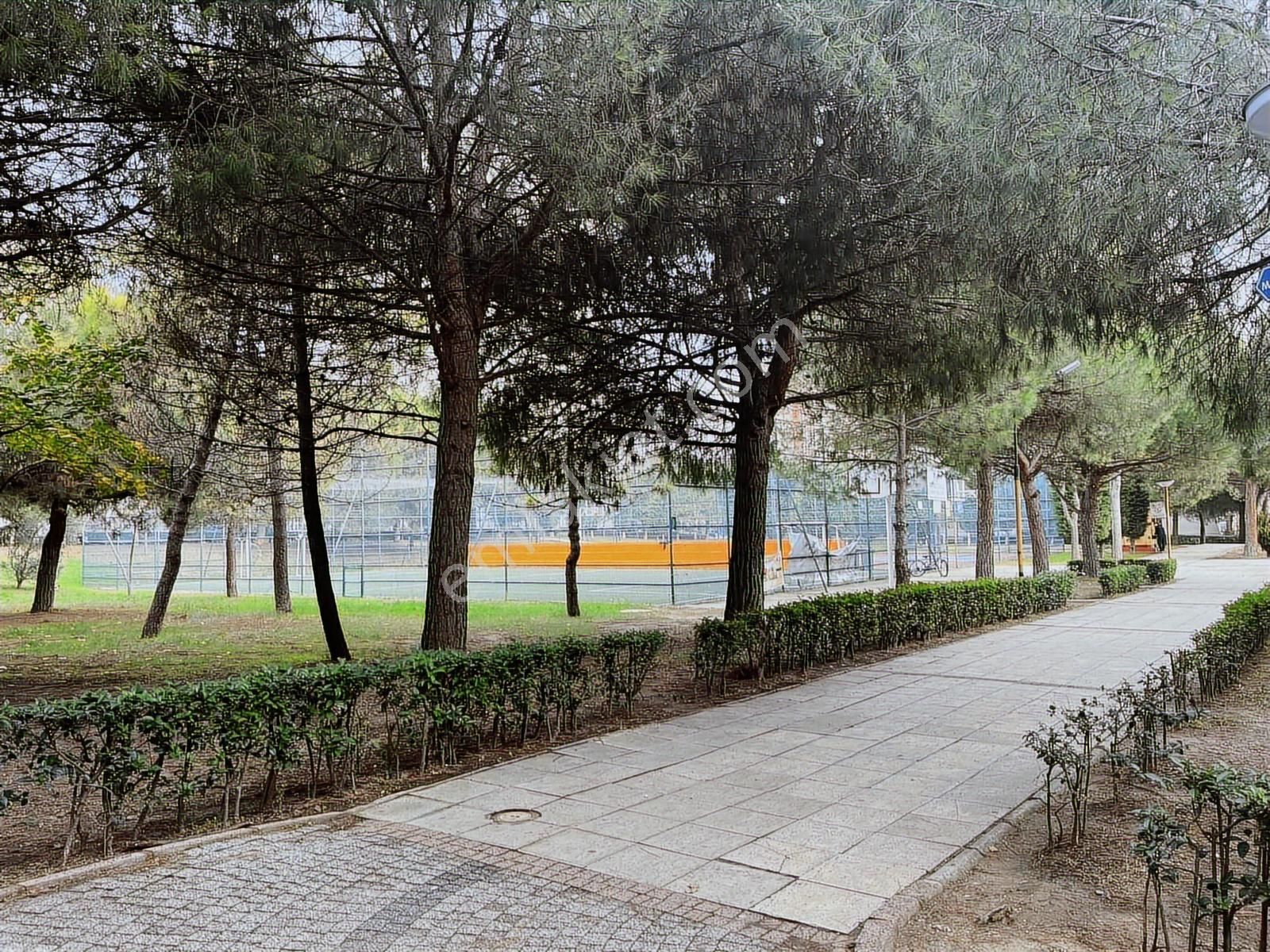 Beylikdüzü Bizimkent Sitesinde 1+1 Daire - Görsel 3