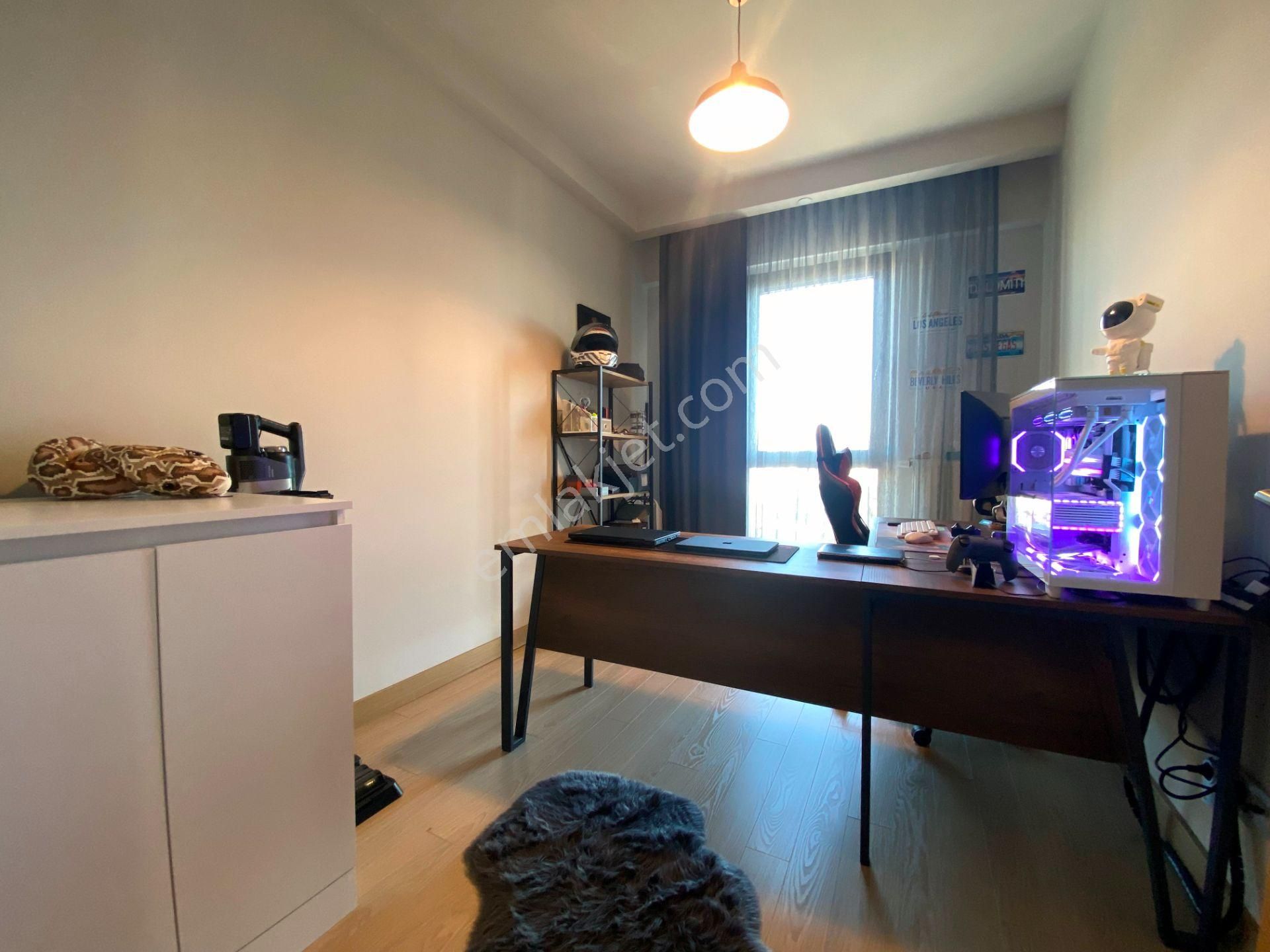 Sahil Mesa 223'de Deniz Manzaralı 2 Balkonlu 163m2 Kiralık 3+1 - Görsel 10