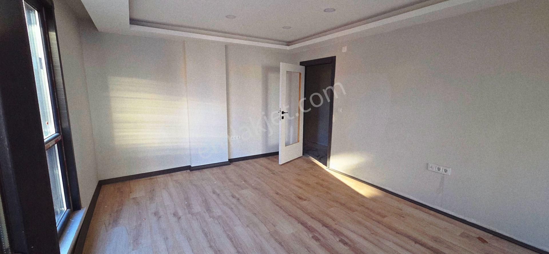 Sultanbeyli İbb Spor Komp.yakın Sıfır 2.kat 2 Banyo 90m2 Satılık - Görsel 5