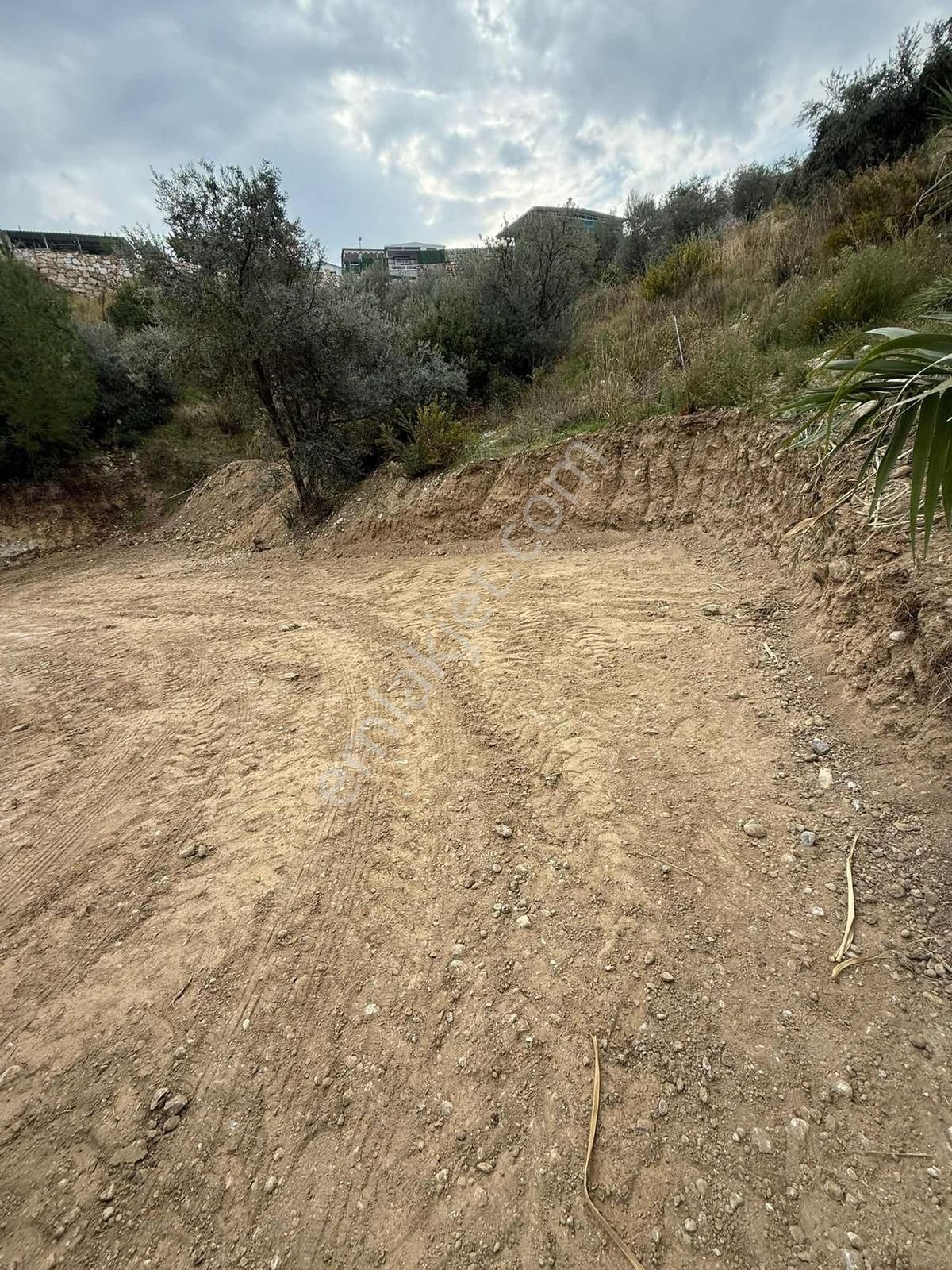 Buca Belenbaşı 470 M2 Tapulu - Görsel 14