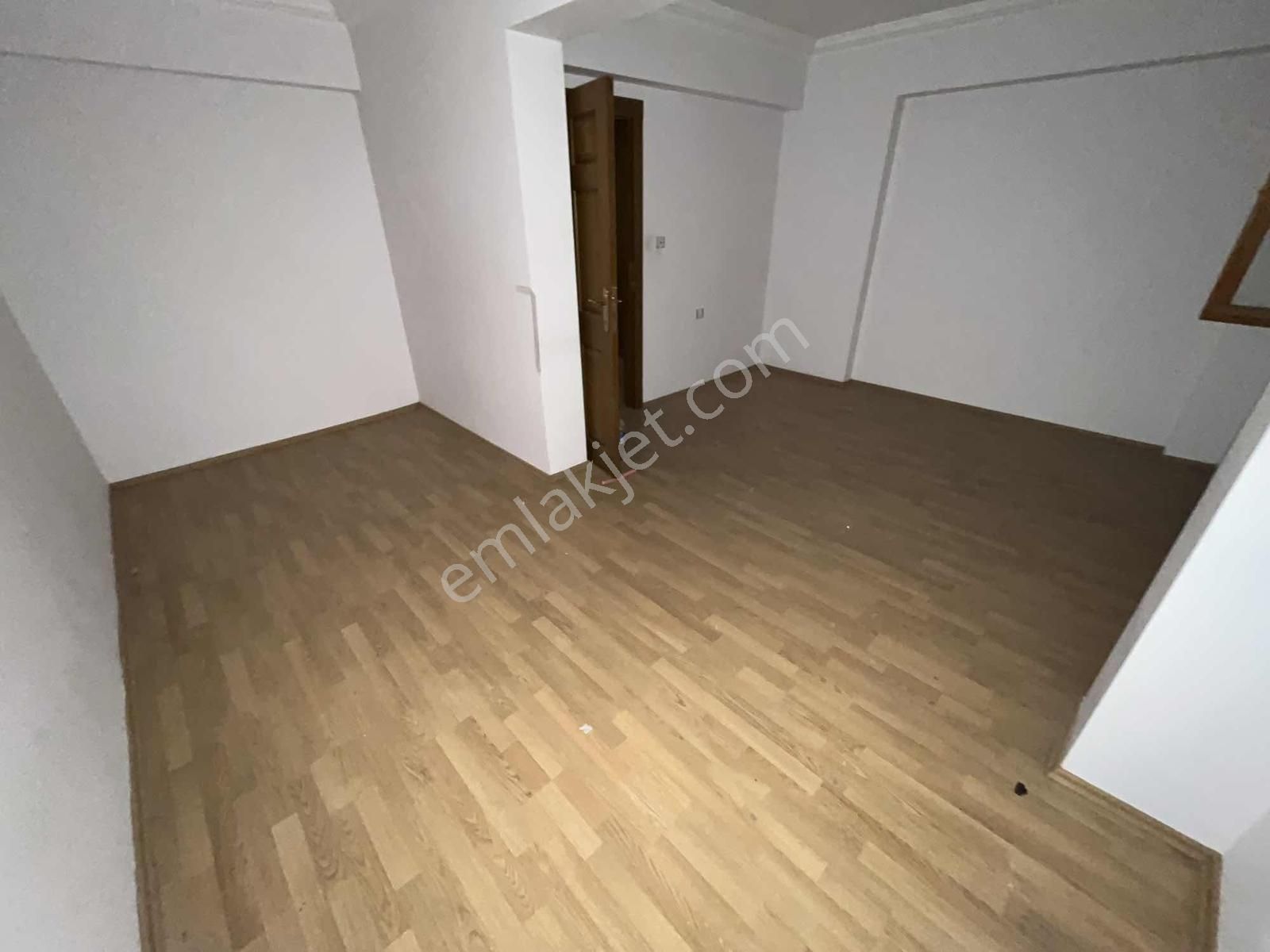 2+1 90m2 Altında 2.kat Daire Var Full Yapılı Fırsat Dairesi !! - Görsel 25