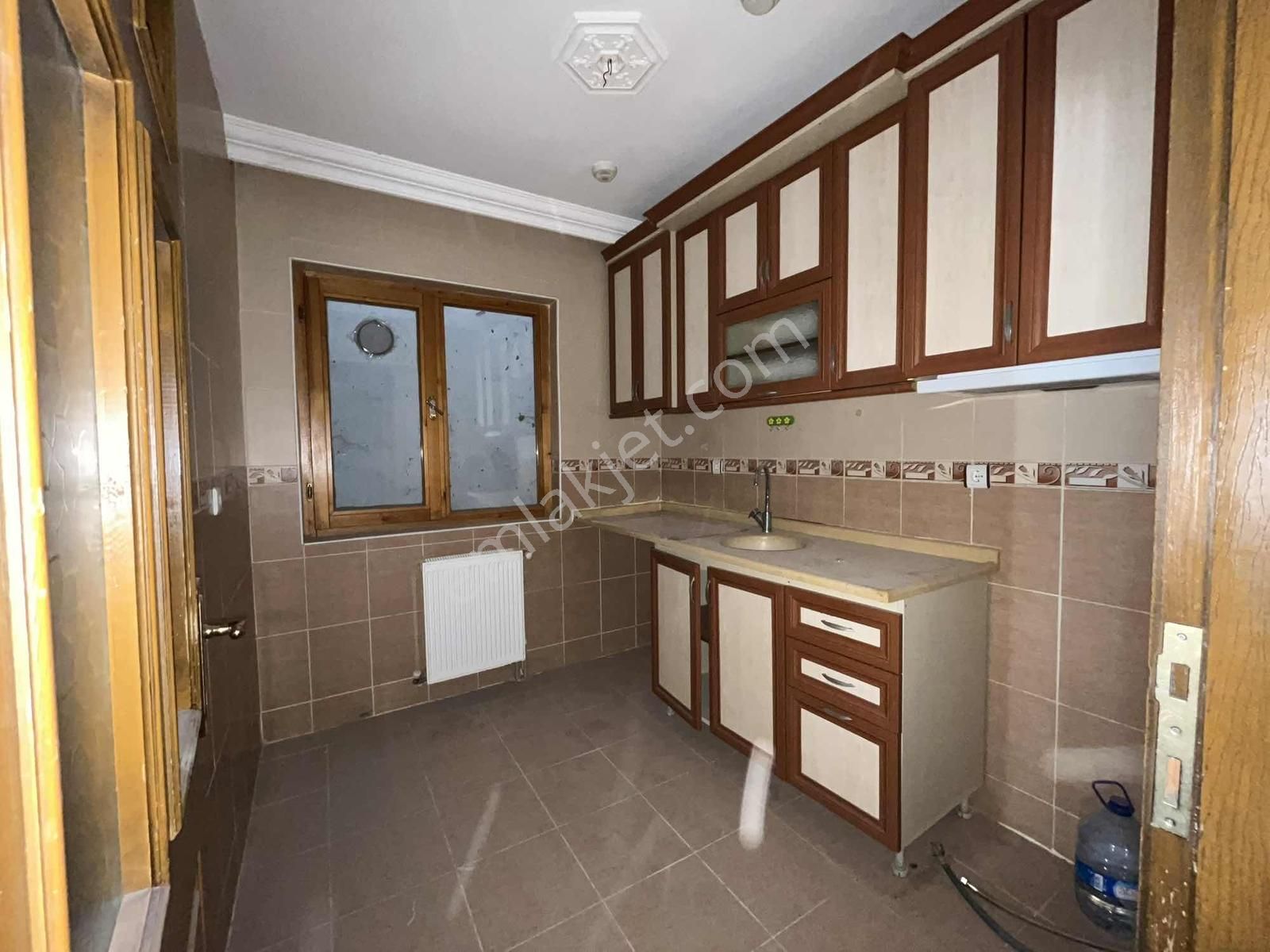 2+1 90m2 Altında 2.kat Daire Var Full Yapılı Fırsat Dairesi !! - Görsel 24