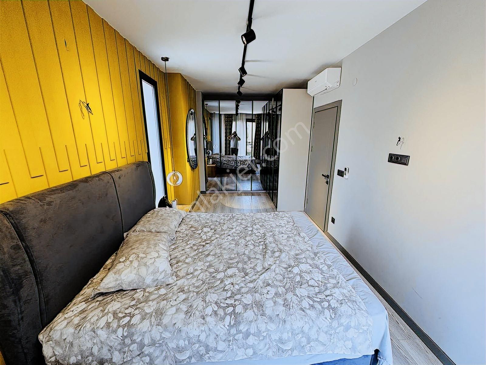 Kuşadası Avm Bölgesinde Tek Müstakil Özel Havuzlu 4+1 Villa - Görsel 9