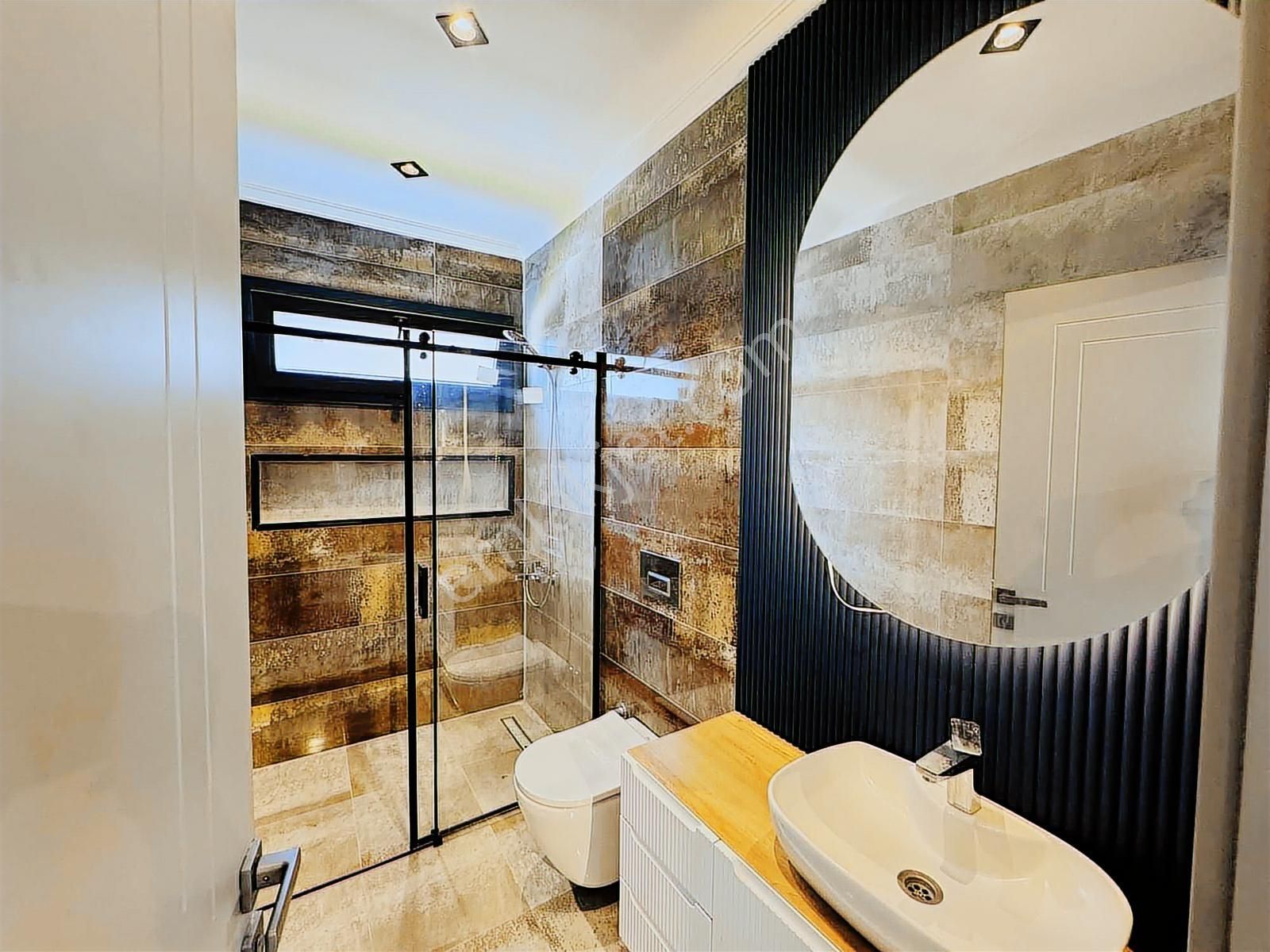 Kuşadası Avm Bölgesinde Tek Müstakil Özel Havuzlu 4+1 Villa - Görsel 11