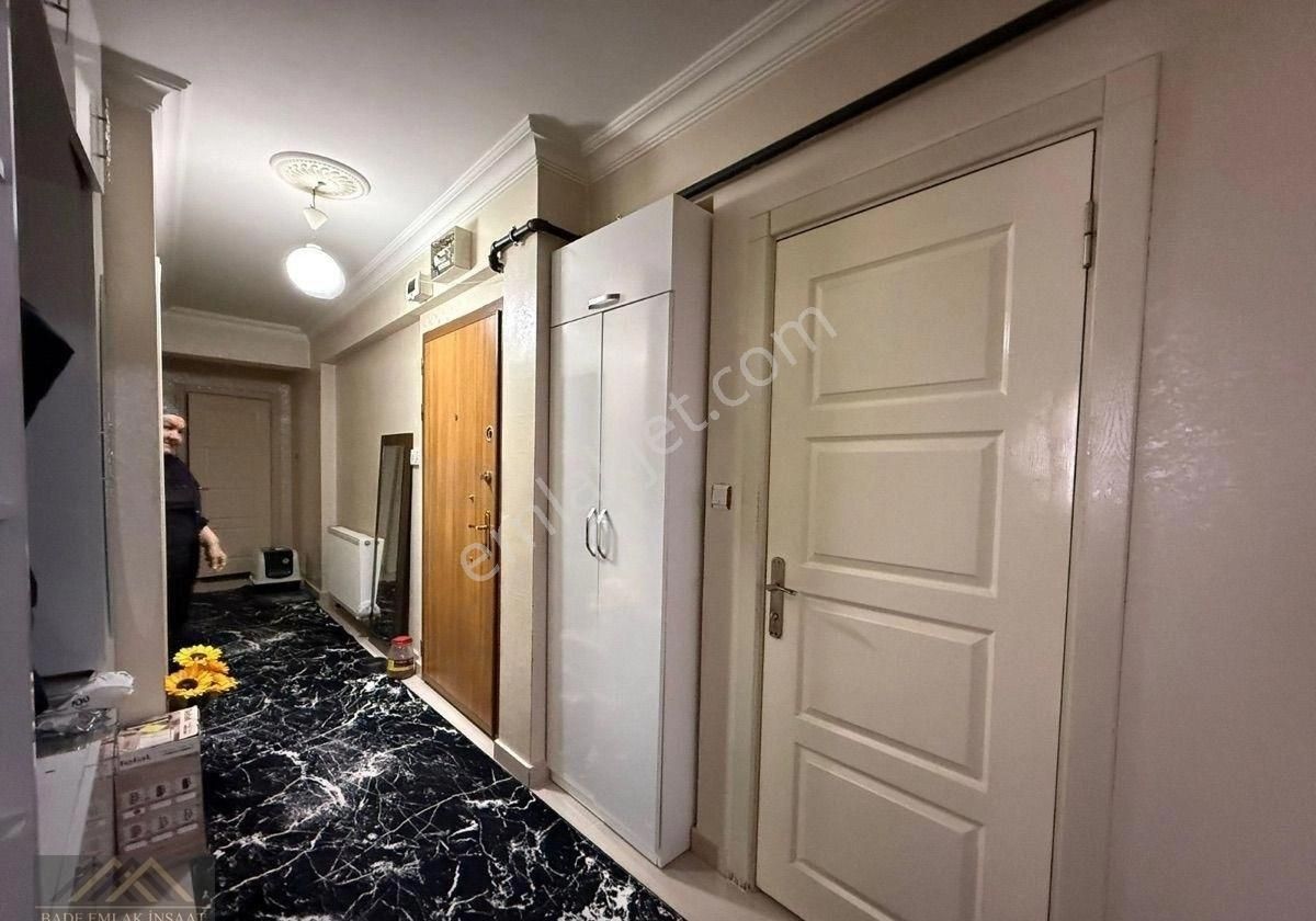 Bade Emlak İnşaattan Okul - Cadde - Yakını Ebeveyn Banyolu 3+1 Y.giriş - Görsel 17