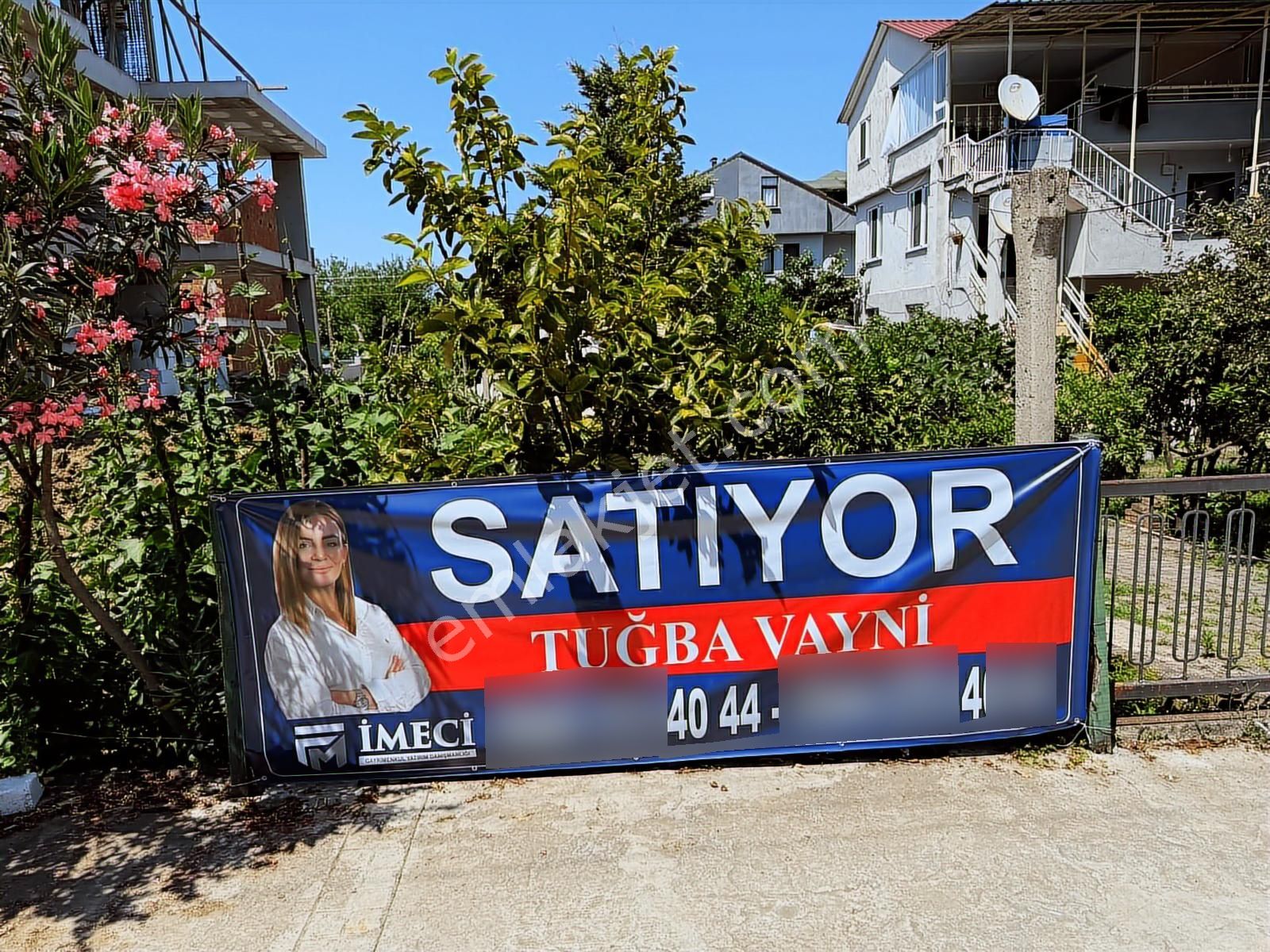 ***cumhuriyet Mahallesinde Bahçeli Müstakil Tapulu Arsa *** - Görsel 3