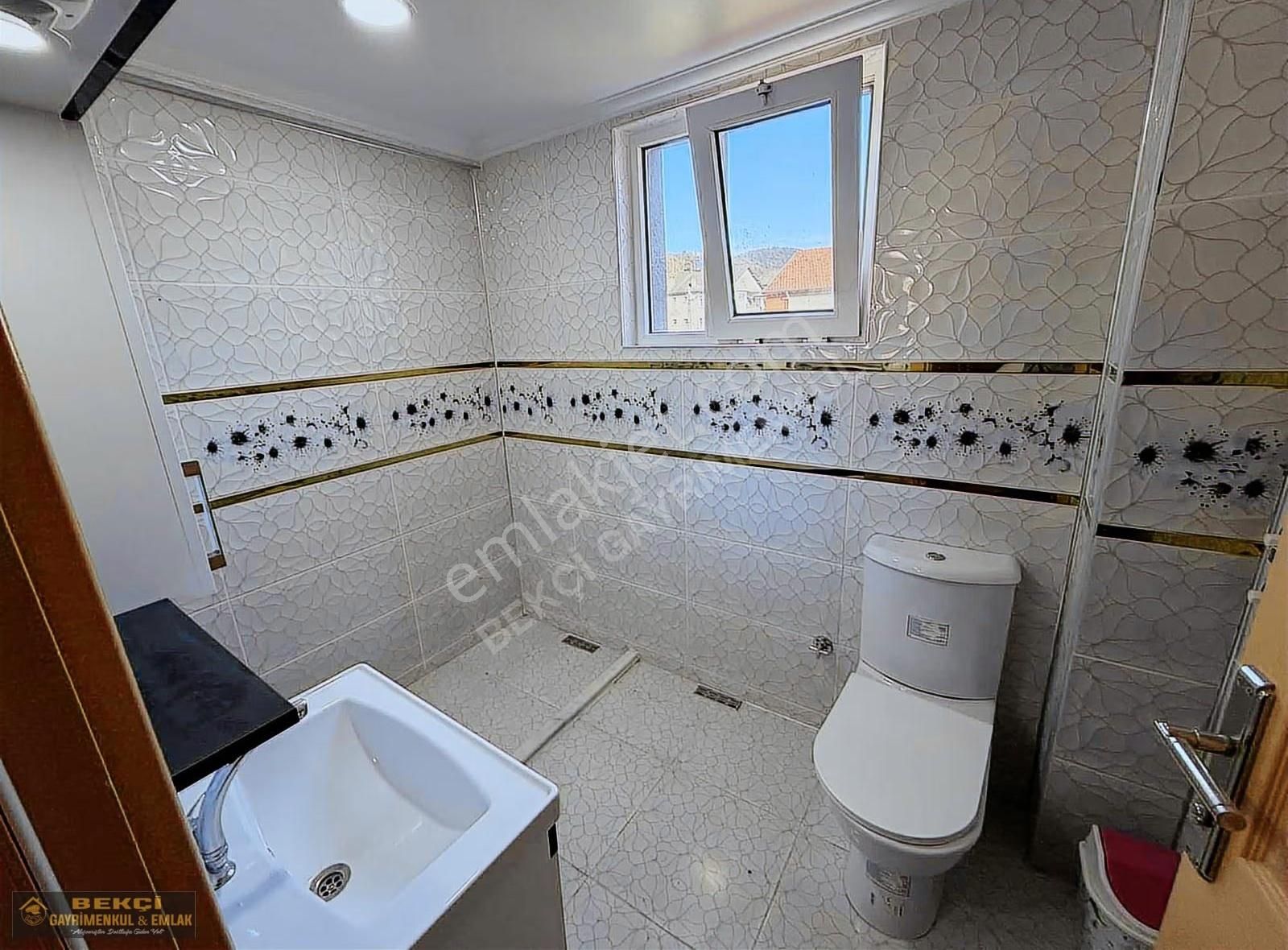 İnkum Yolu Üzeri Karasu Köyünde 4+2 Satılık Müstakil Ev - Görsel 4