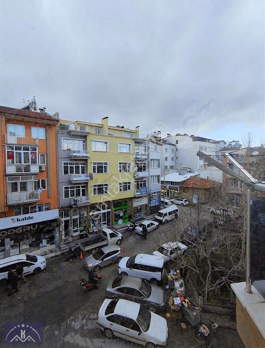 Burdur Özgür Mah.çarşı 3+1 120m2 Arakat Asansörlü Satılık Daire - Görsel 12