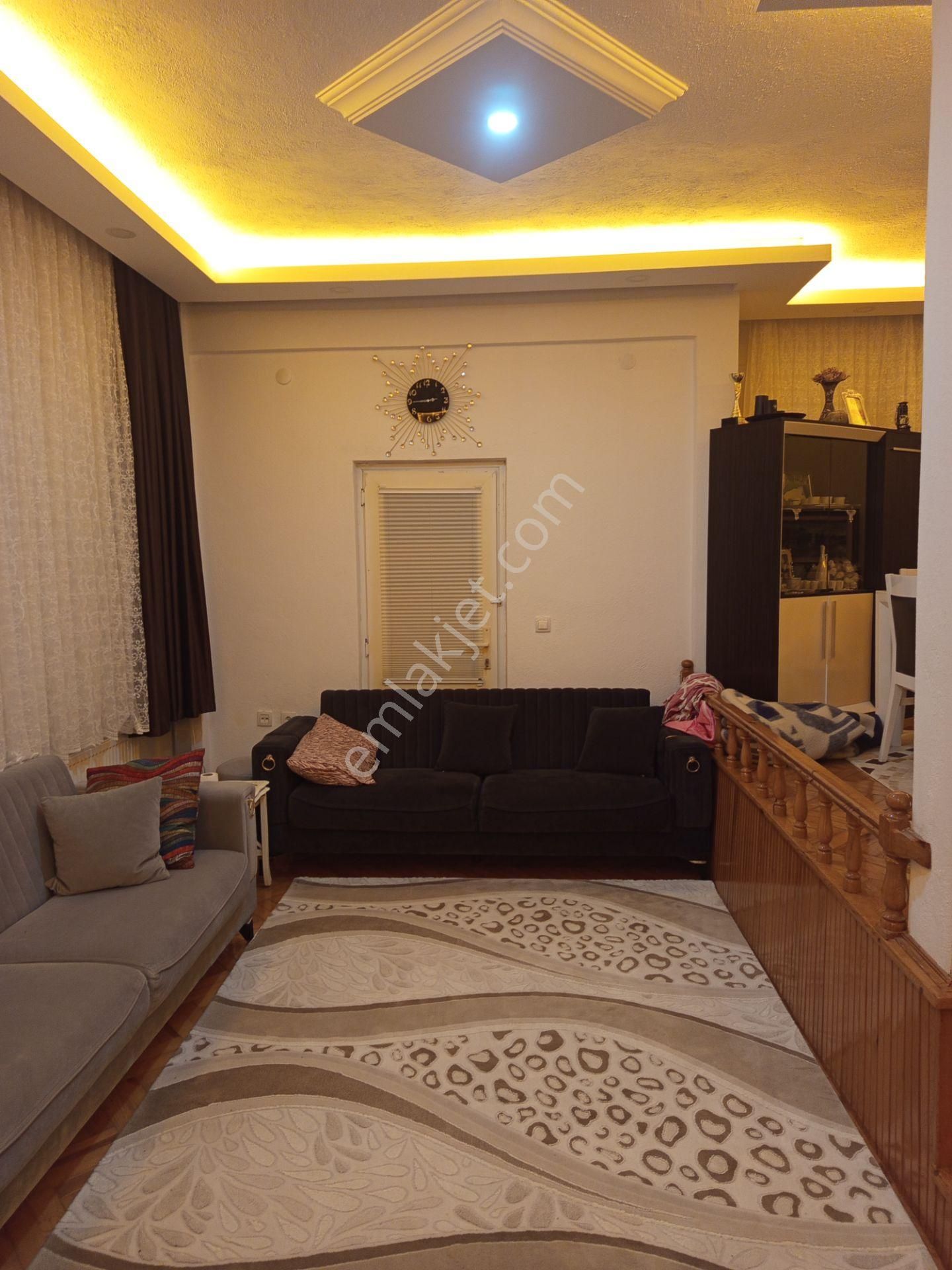 Bodrum Katlı Bahçeli Duplex Müstakil Ev - Görsel 3