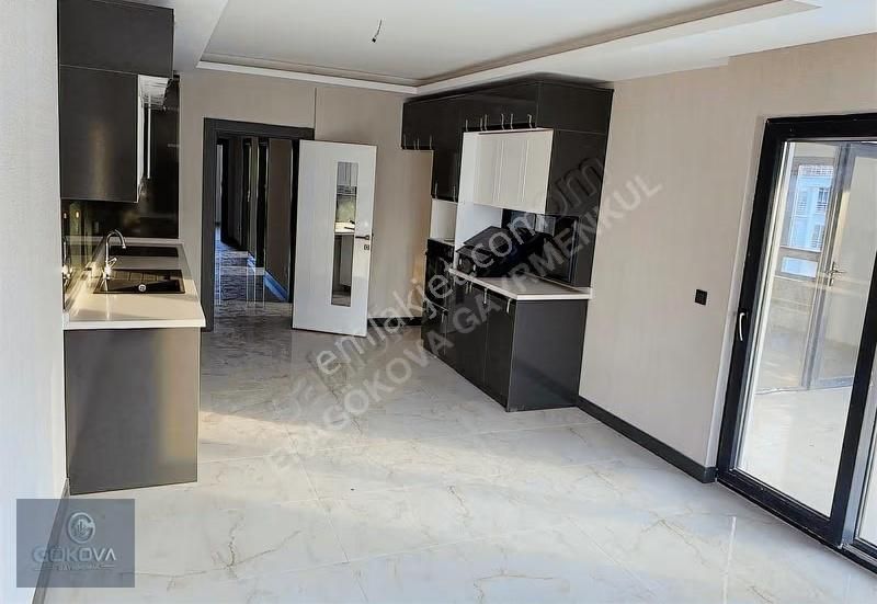 Bulvar Yakını 4+1 3.katta Fırsat Köşe Daire