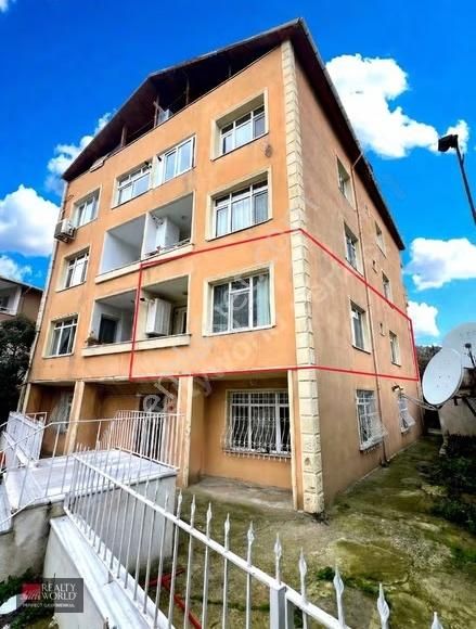 Sarıyer Merkezde 1.kat 3+1 Önü Açık 2 Balkonlu Satılık