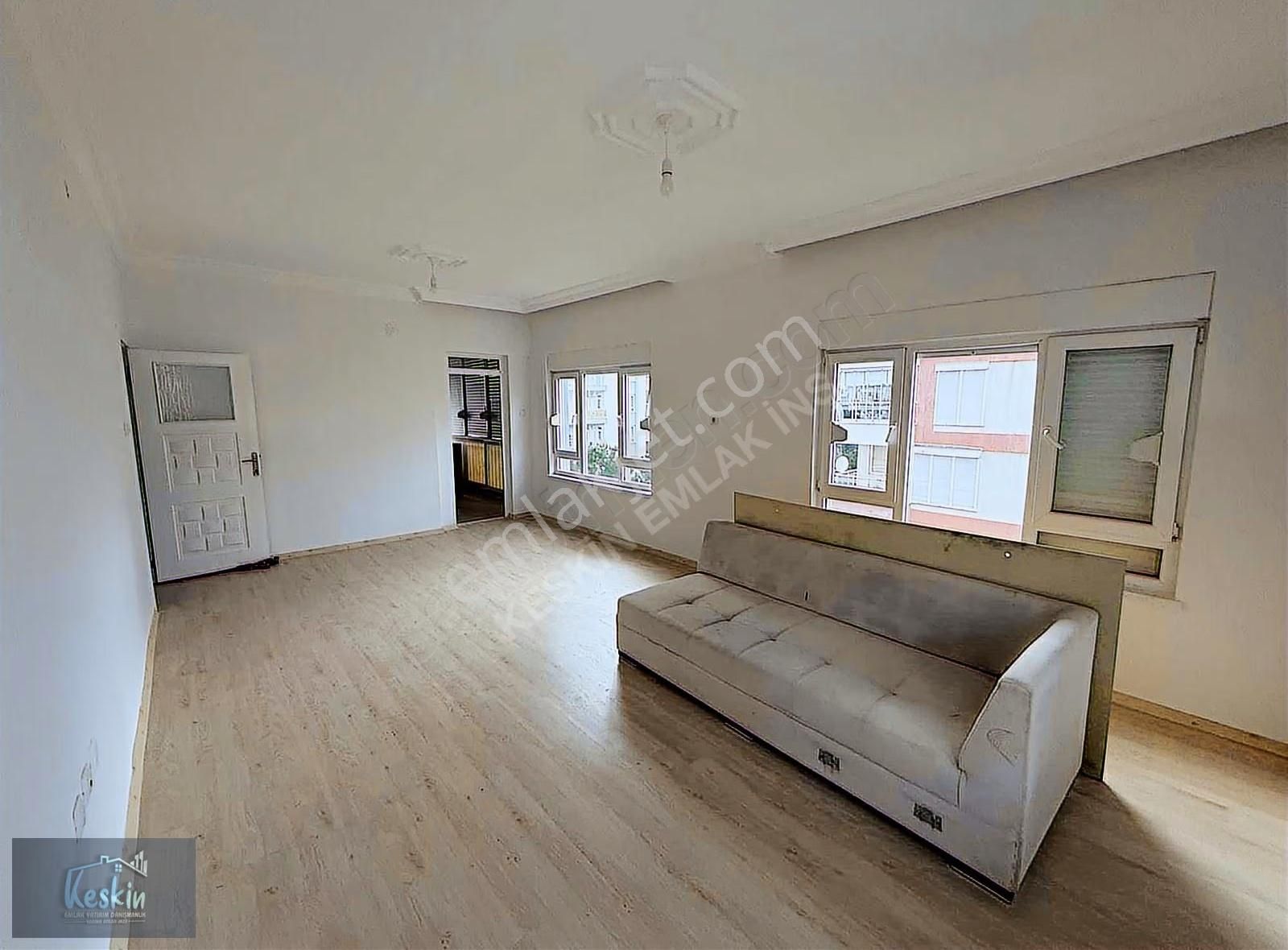 Konyaaltı Sahiline 400 M Altınkum'da 4+1 Katta Tek 180 M2 - Görsel 6