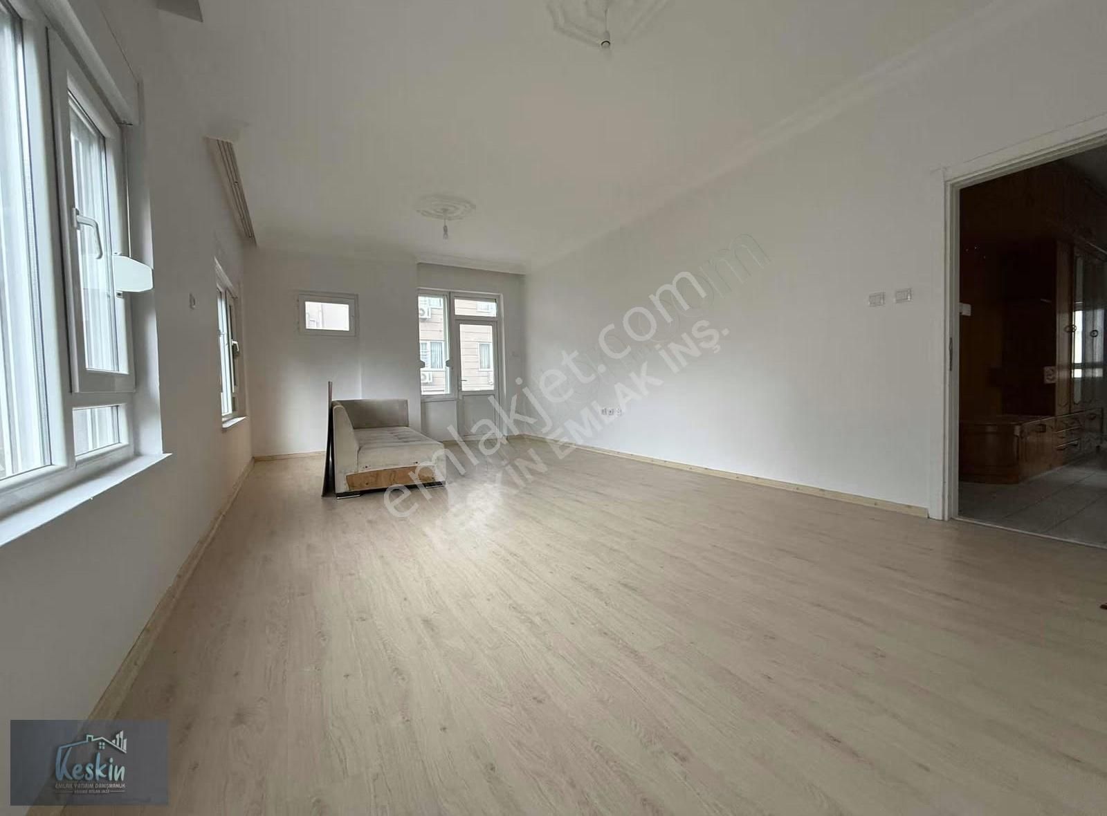 Konyaaltı Sahiline 400 M Altınkum'da 4+1 Katta Tek 180 M2 - Görsel 12