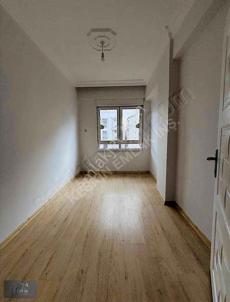 Konyaaltı Sahiline 400 M Altınkum'da 4+1 Katta Tek 180 M2 - Görsel 28