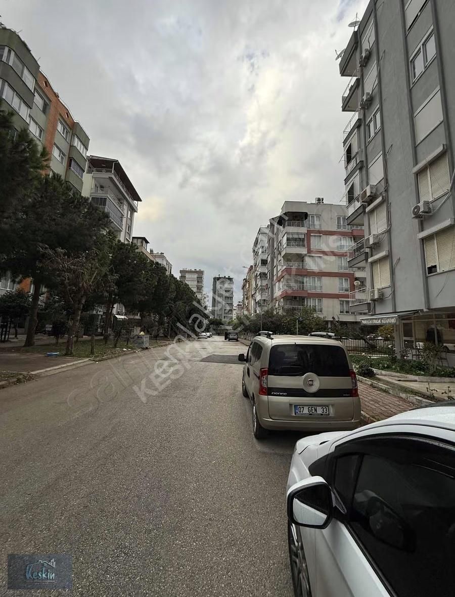 Konyaaltı Sahiline 400 M Altınkum'da 4+1 Katta Tek 180 M2 - Görsel 4