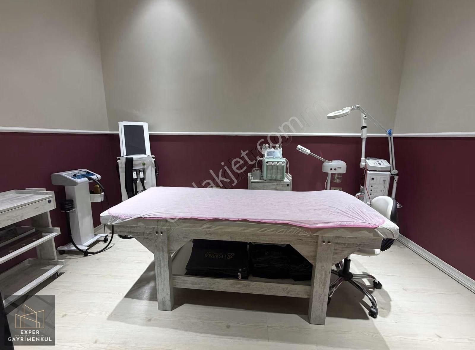 Mecidiyeköy'de Devren Kiralık Full Donanımlı Güzellik Merkezi - Görsel 10