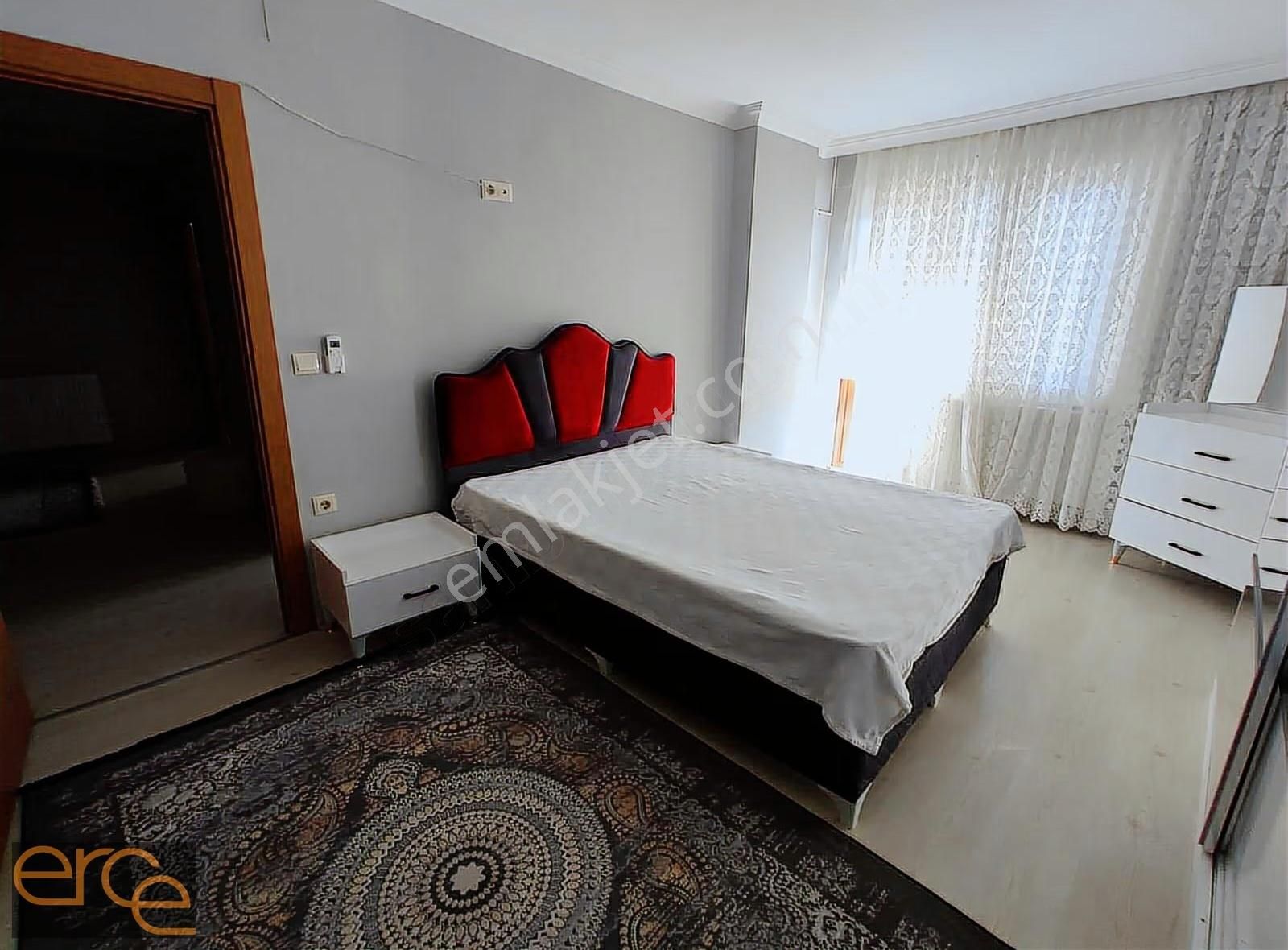 Yeşilköyde Site İçerisinde Deniz Manzaralı İster Eşyalı 3+1 - Görsel 13