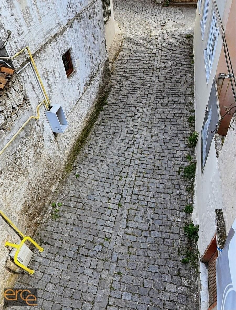 Esentepe Mahallesinde Fırsat Bahçeli Ev - Görsel 15